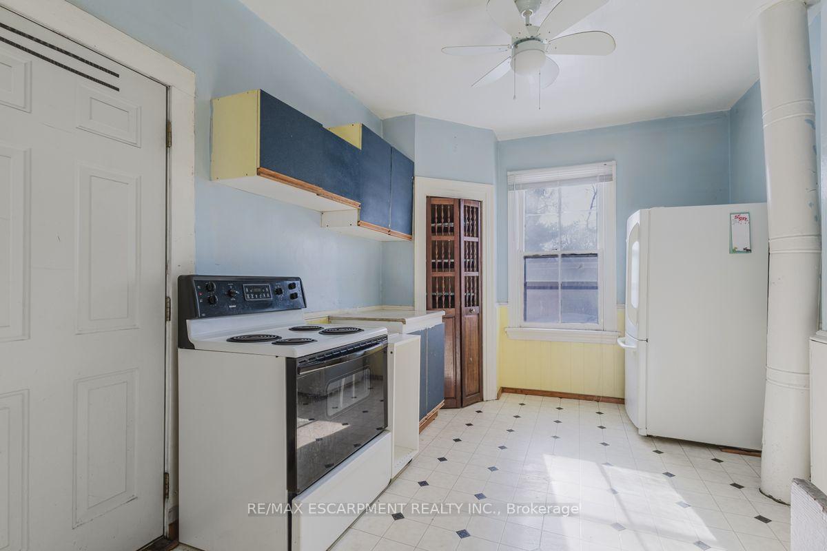 Photo 7 of 56 Guise Street, Hamilton, North End — HOMEH