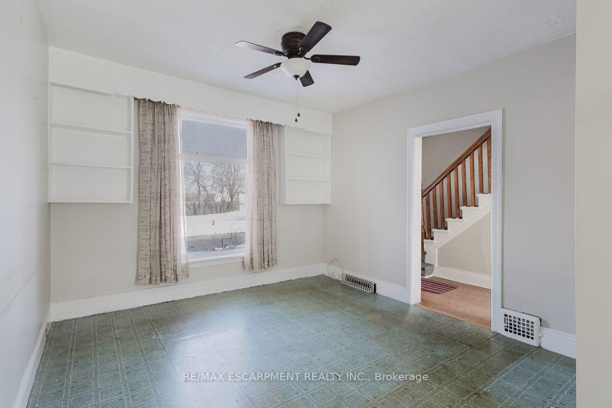 Photo 13 of 56 Guise Street, Hamilton, North End — HOMEH