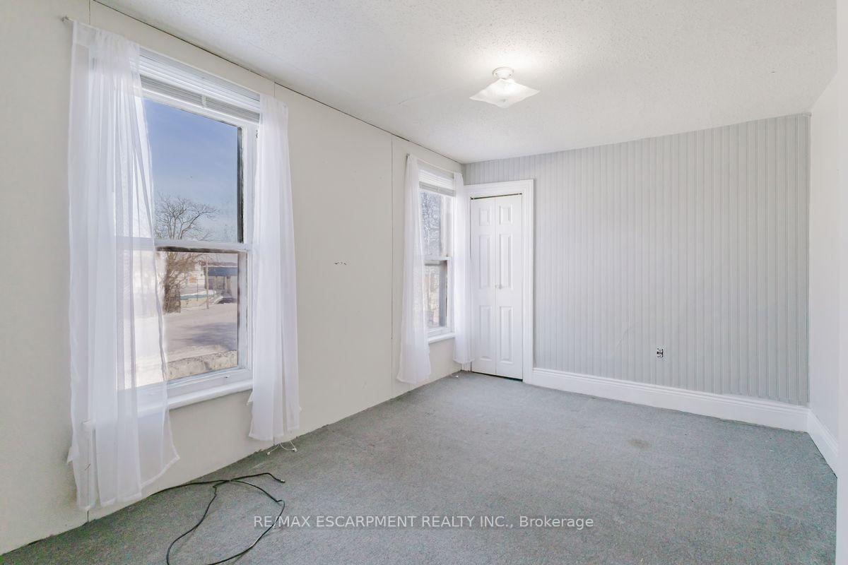 Photo 10 of 56 Guise Street, Hamilton, North End — HOMEH