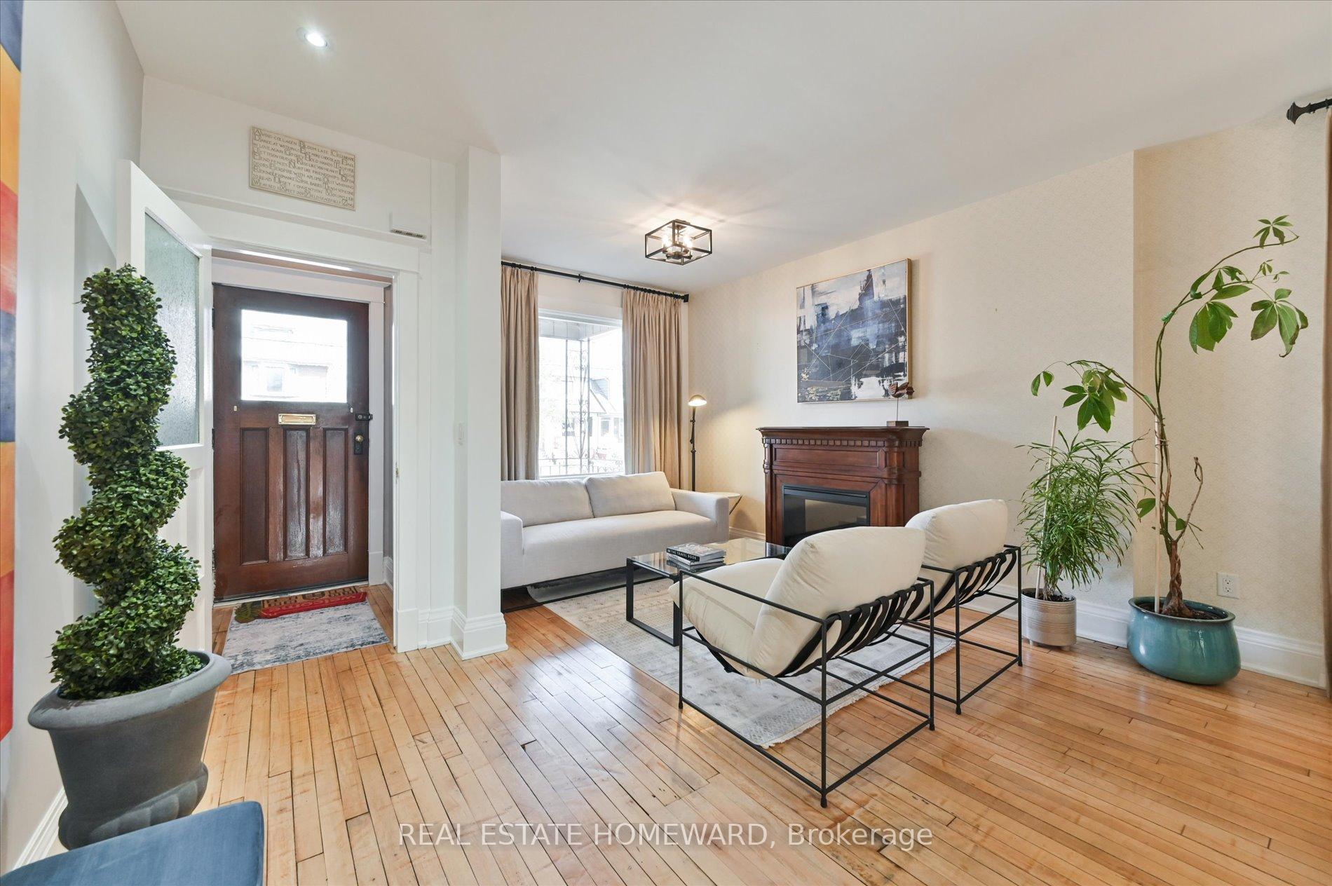 Photo 4 of 27 Strathmore Boulevard, Toronto, Danforth — HOMEH