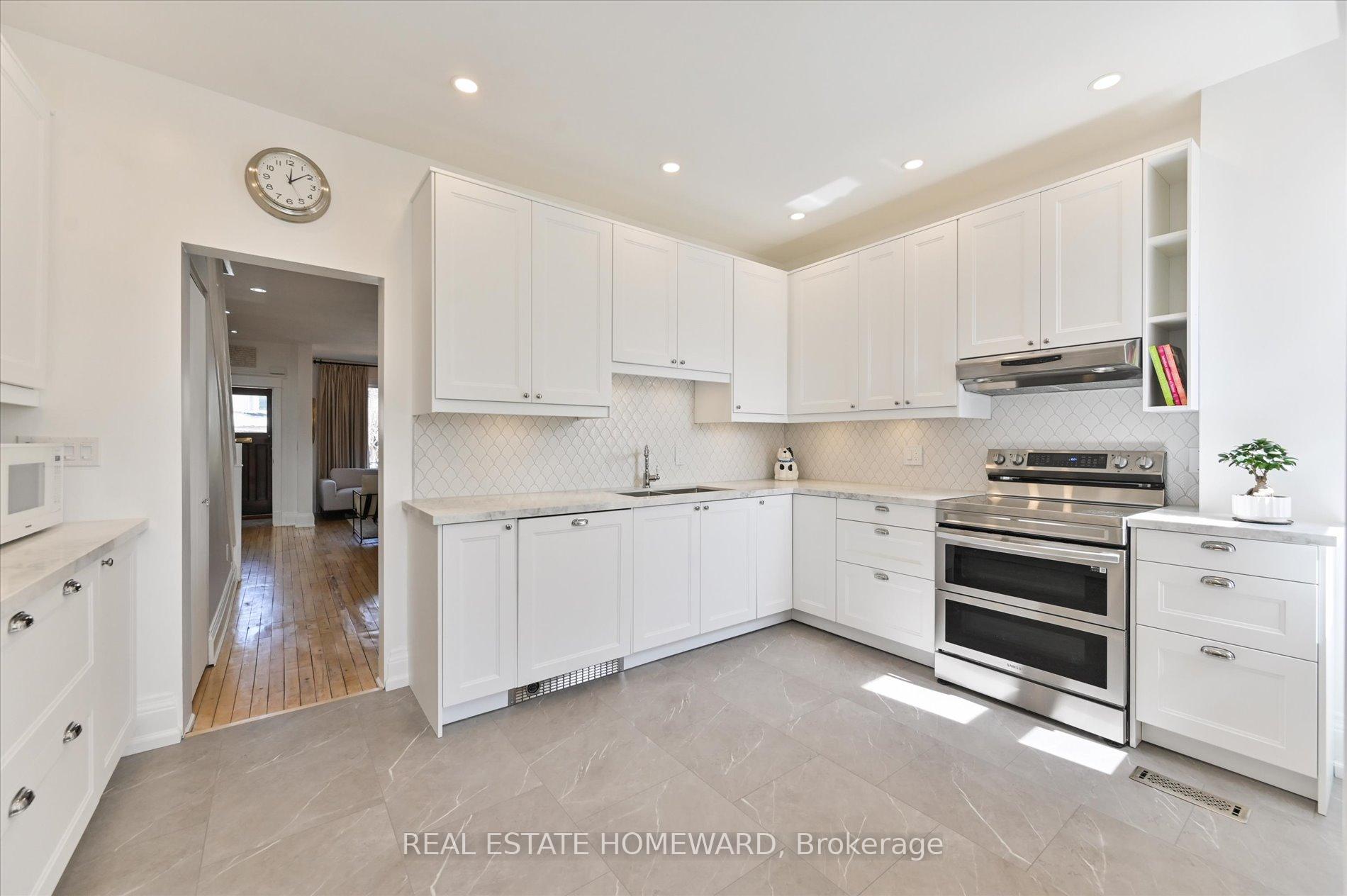 Photo 31 of 27 Strathmore Boulevard, Toronto, Danforth — HOMEH