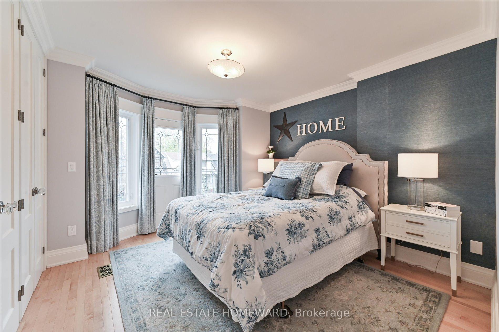 Photo 20 of 27 Strathmore Boulevard, Toronto, Danforth — HOMEH