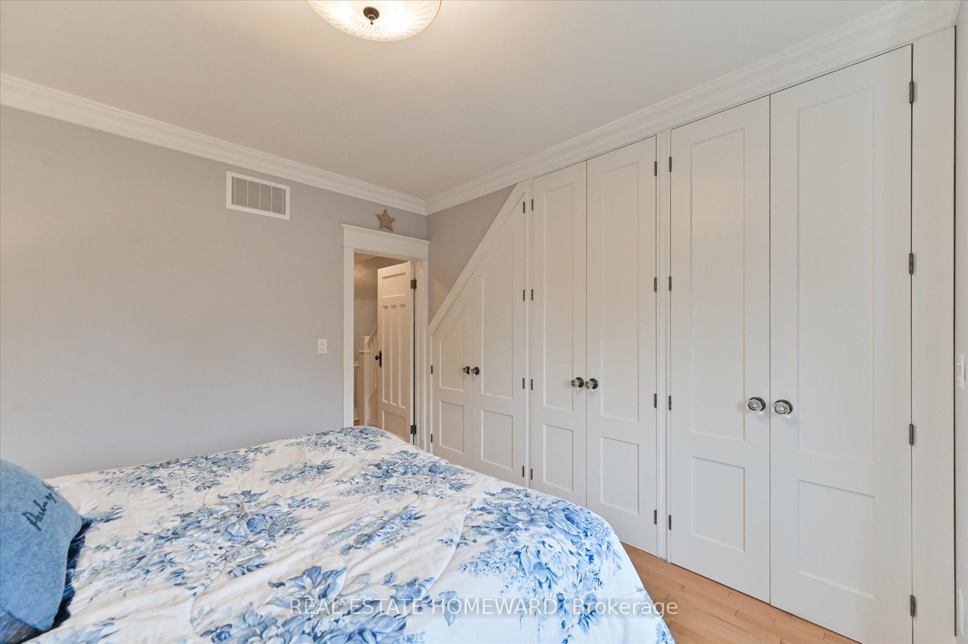 Photo 25 of 27 Strathmore Boulevard, Toronto, Danforth — HOMEH