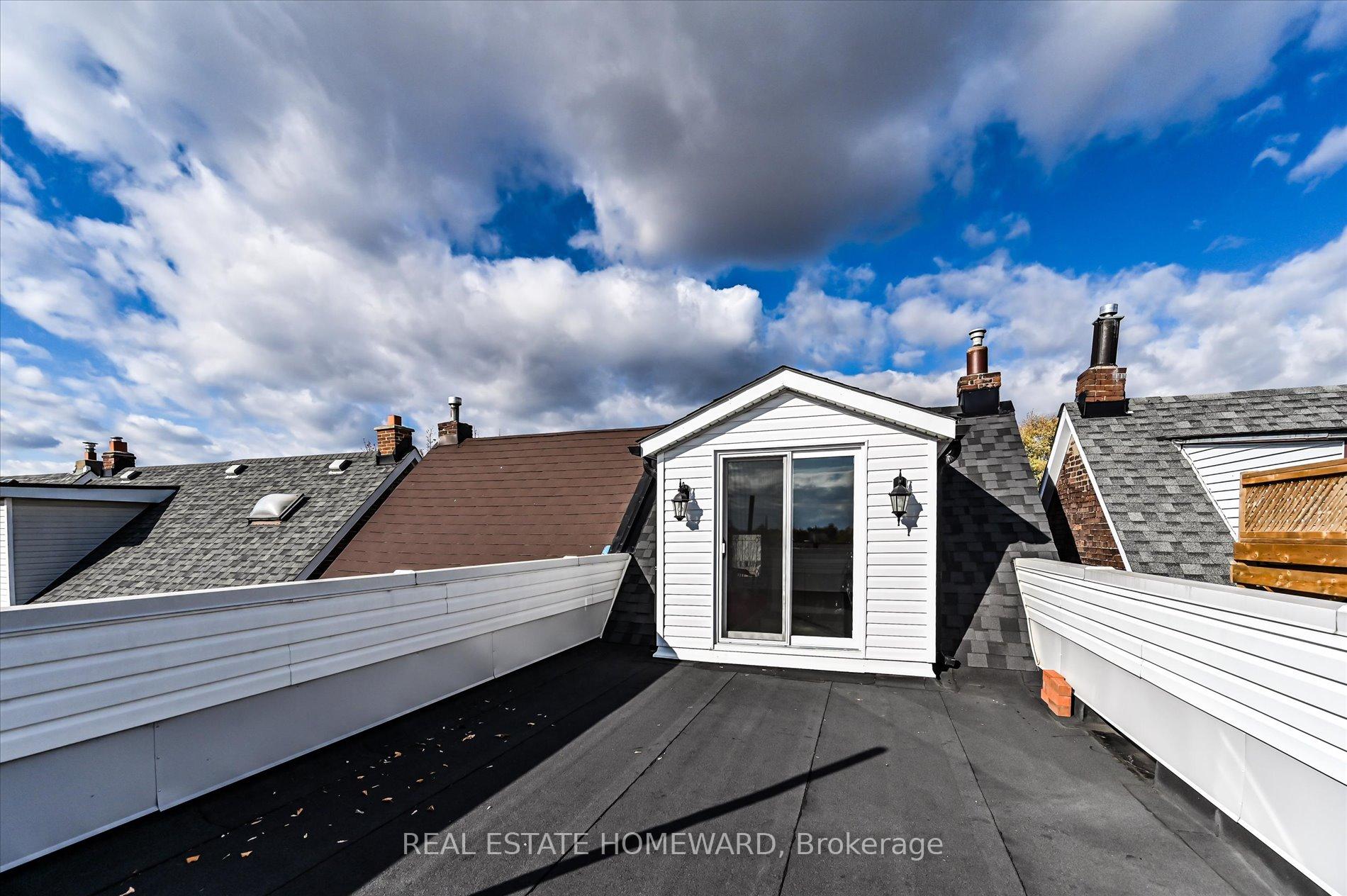 Photo 33 of 27 Strathmore Boulevard, Toronto, Danforth — HOMEH