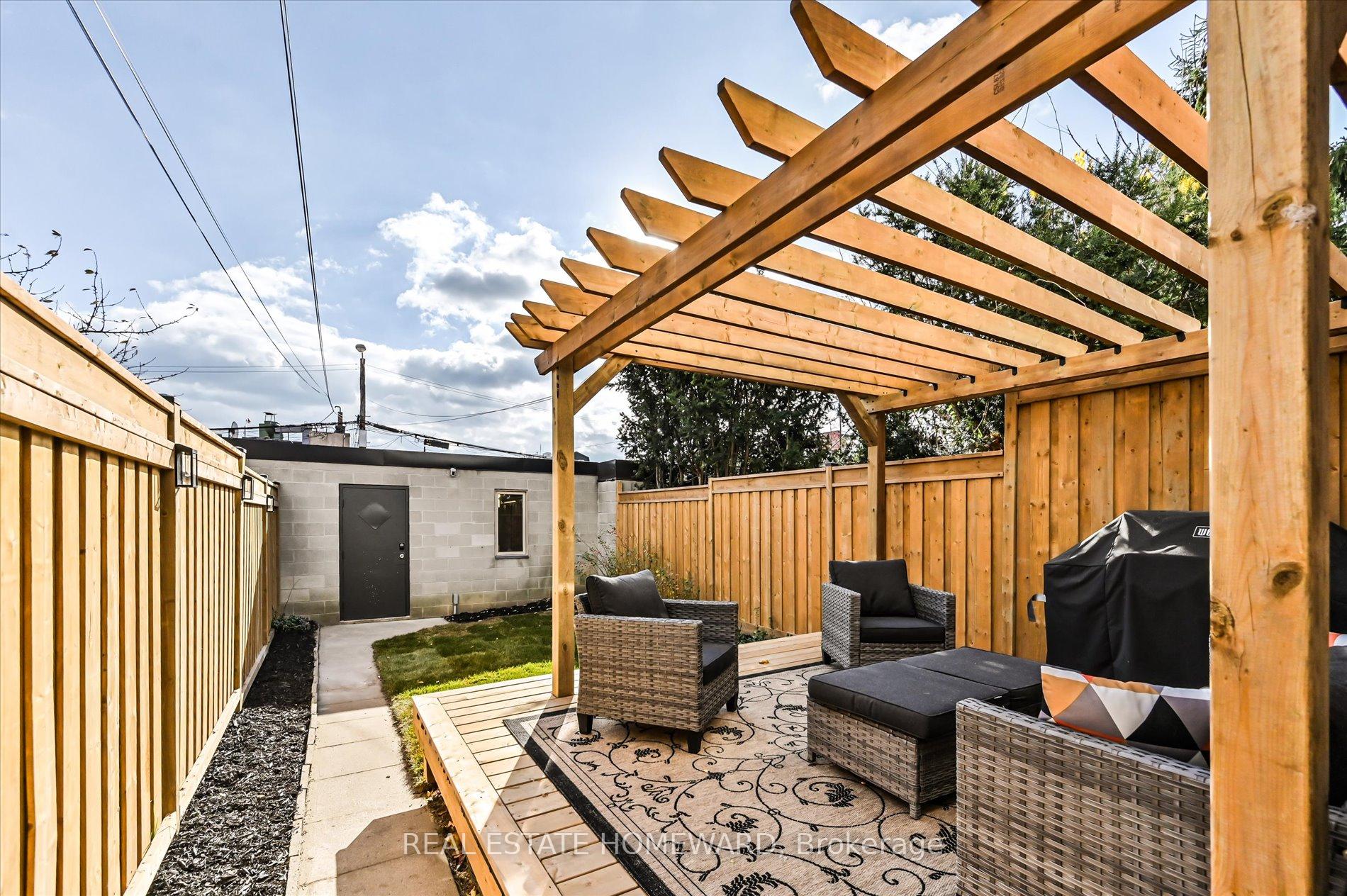 Photo 47 of 27 Strathmore Boulevard, Toronto, Danforth — HOMEH