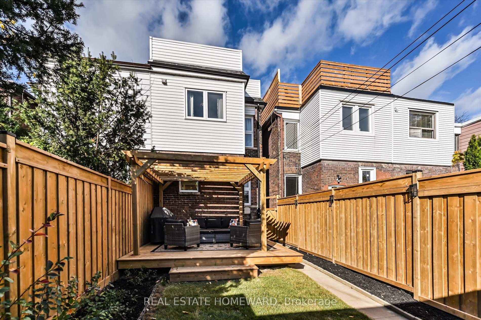 Photo 44 of 27 Strathmore Boulevard, Toronto, Danforth — HOMEH