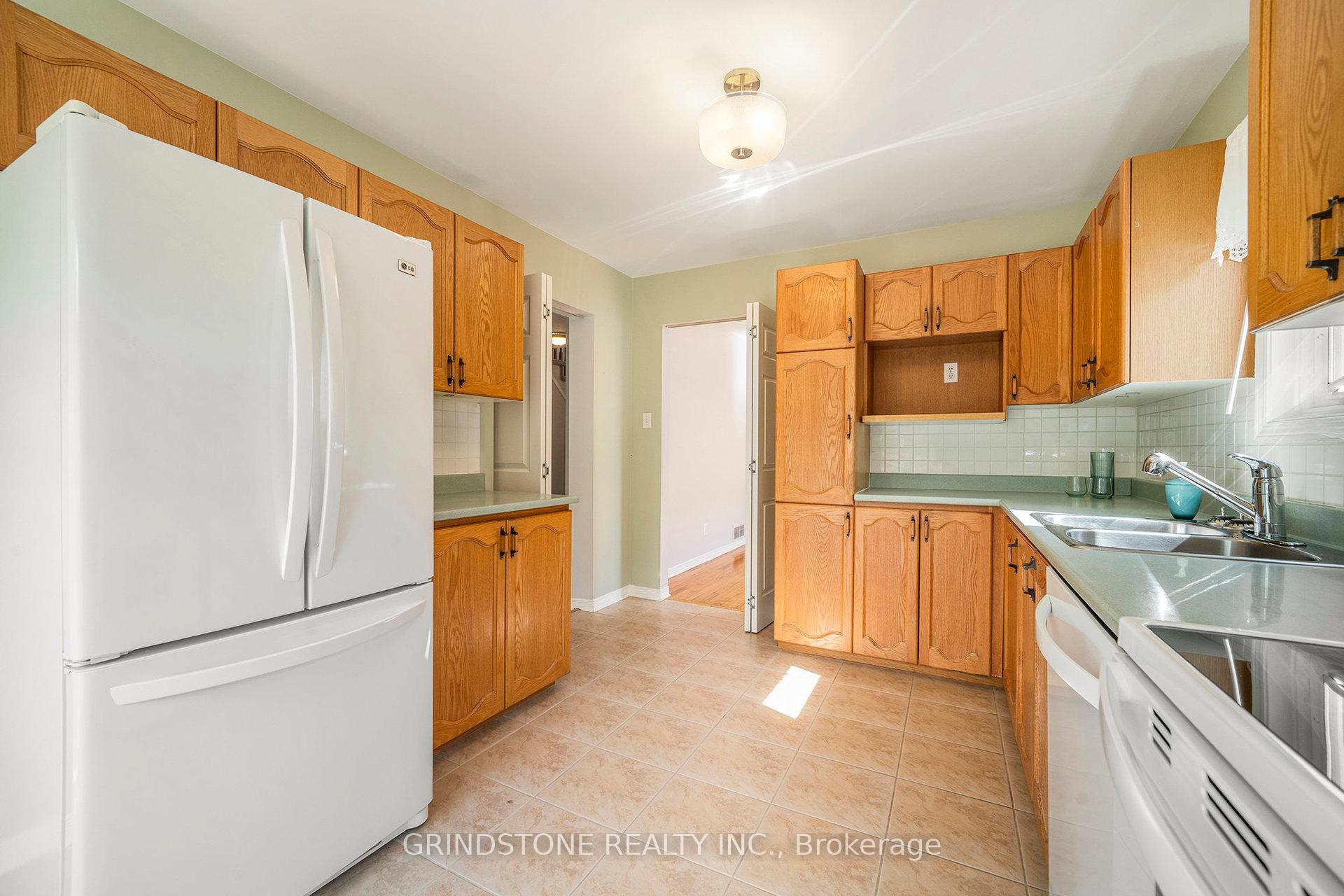 Photo 6 of 51 James Lewis Avenue, Ottawa, Stittsville (South) — HOMEH