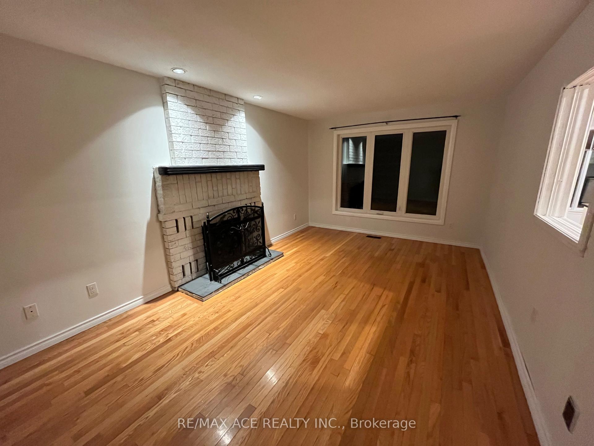 Photo 19 of 616 Bayfield Street, Pickering, Amberlea — HOMEH