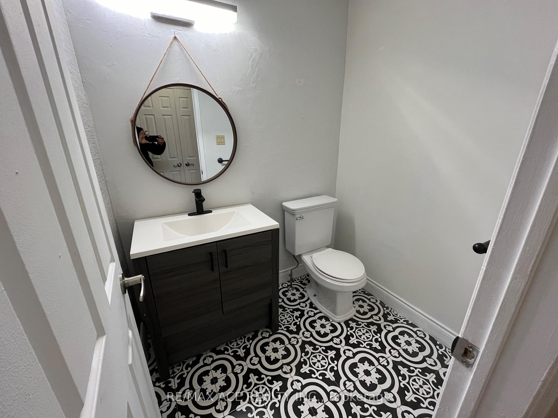 Photo 17 of 616 Bayfield Street, Pickering, Amberlea — HOMEH