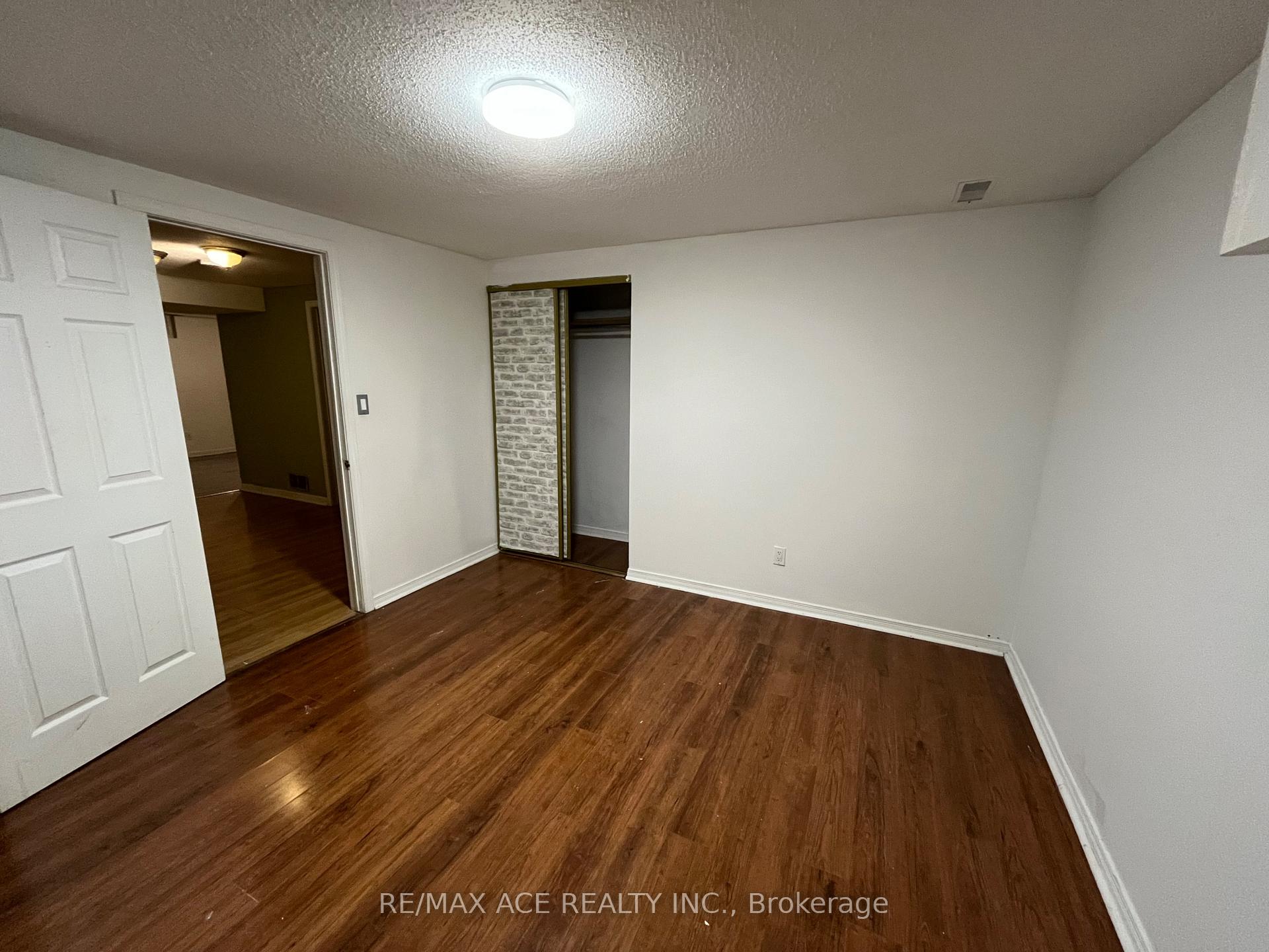 Photo 33 of 616 Bayfield Street, Pickering, Amberlea — HOMEH