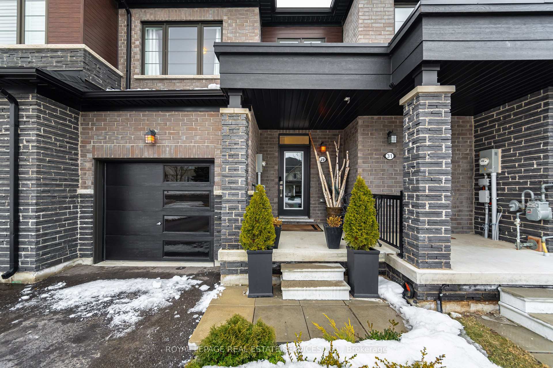Photo 8 of 29 Bradley Avenue, Hamilton, Binbrook — HOMEH