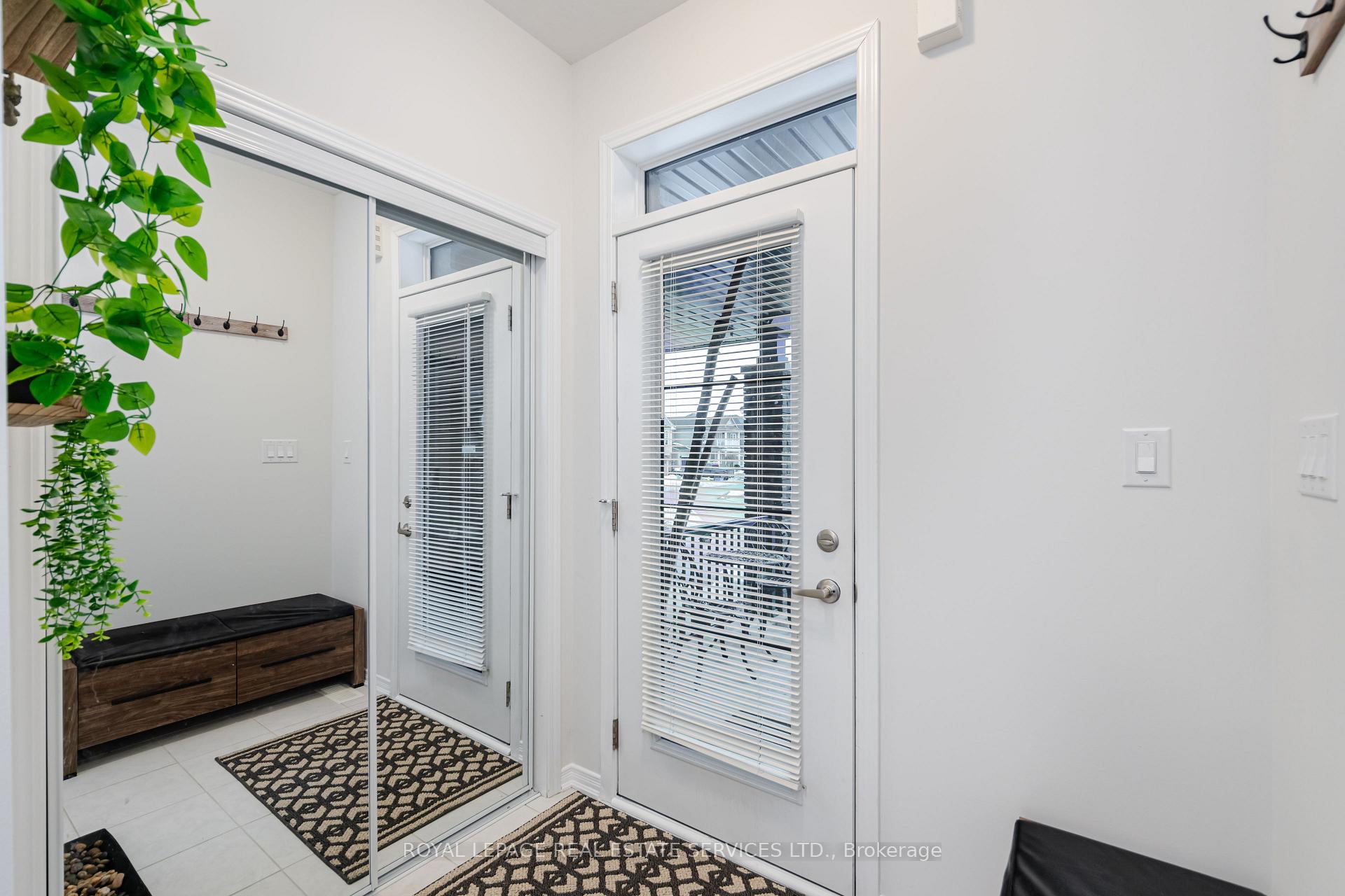 Photo 16 of 29 Bradley Avenue, Hamilton, Binbrook — HOMEH