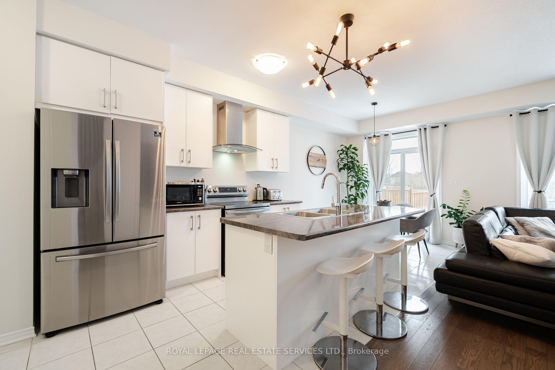 Photo 12 of 29 Bradley Avenue, Hamilton, Binbrook — HOMEH