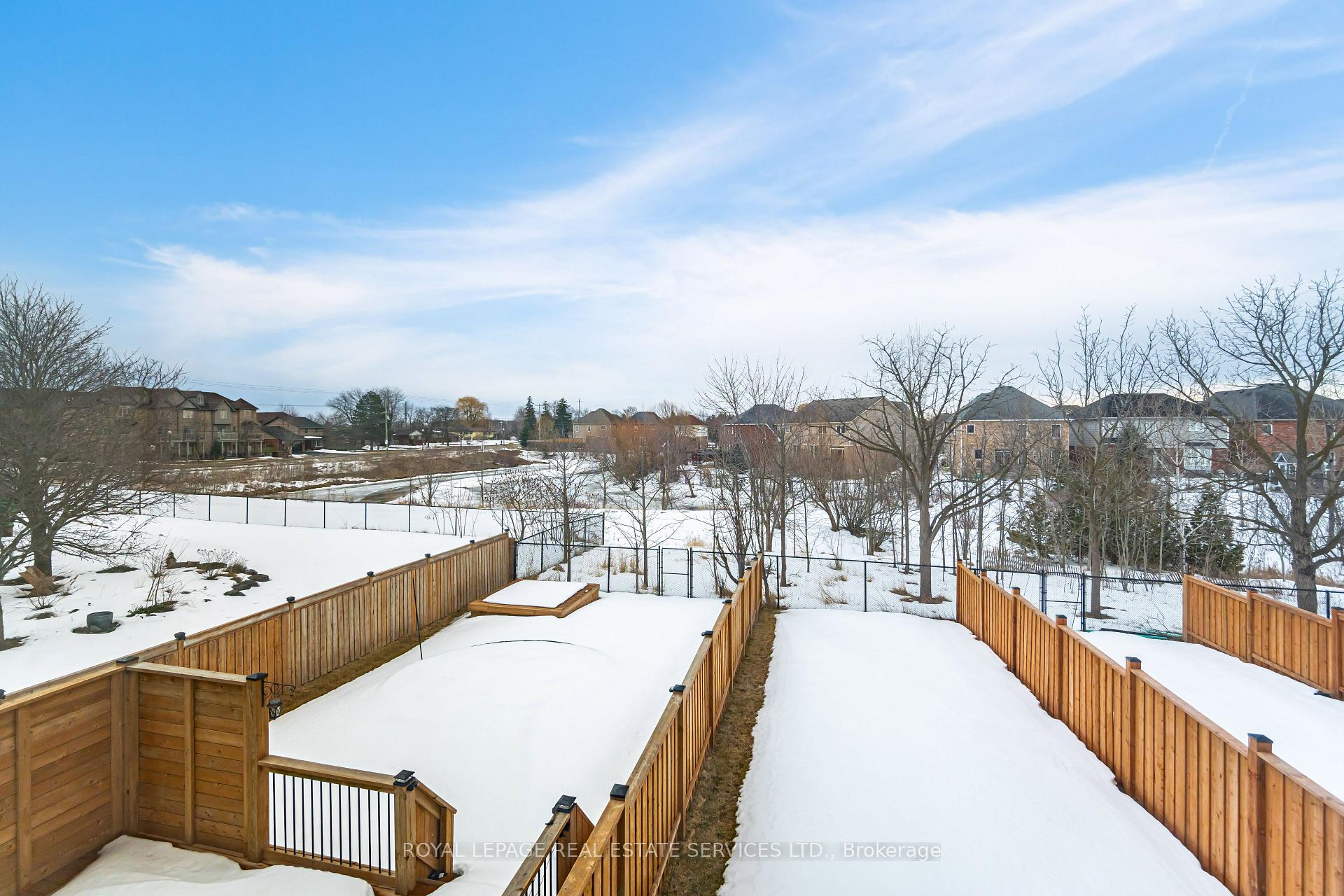 Photo 33 of 29 Bradley Avenue, Hamilton, Binbrook — HOMEH