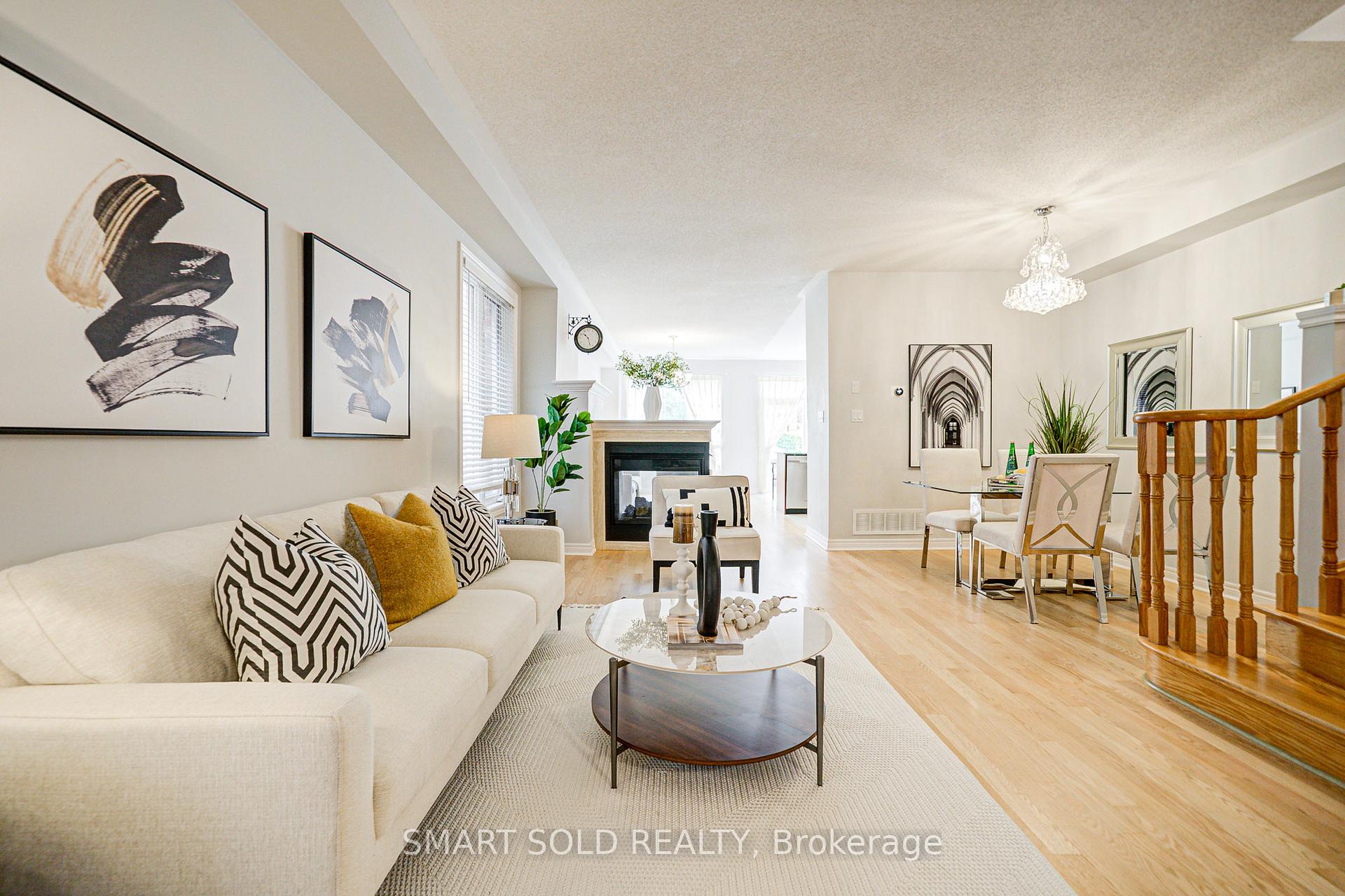 Photo 7 of 170 Carrier Crescent, Vaughan, Patterson — HOMEH