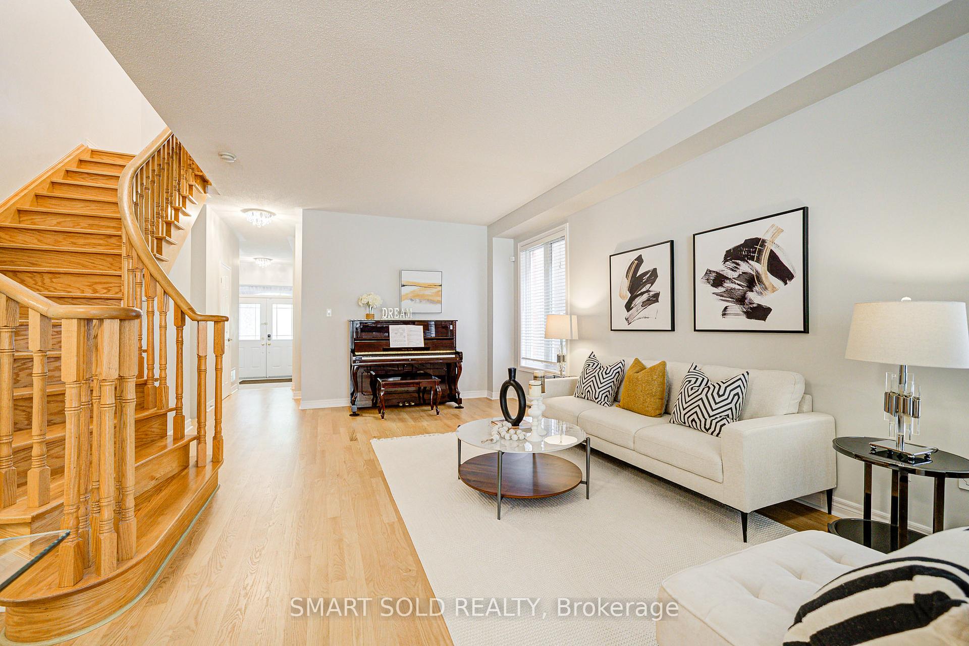 Photo 26 of 170 Carrier Crescent, Vaughan, Patterson — HOMEH