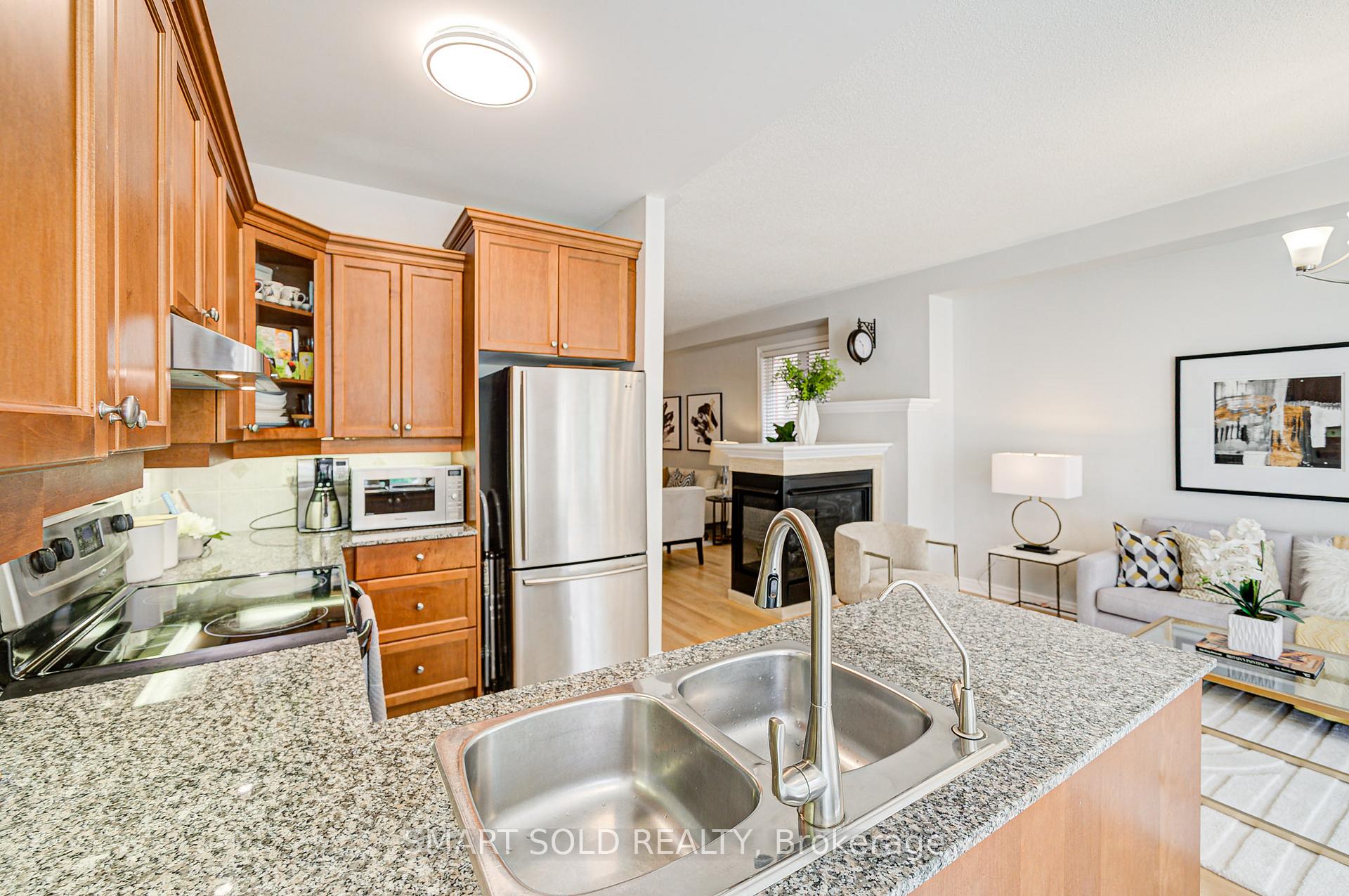 Photo 25 of 170 Carrier Crescent, Vaughan, Patterson — HOMEH