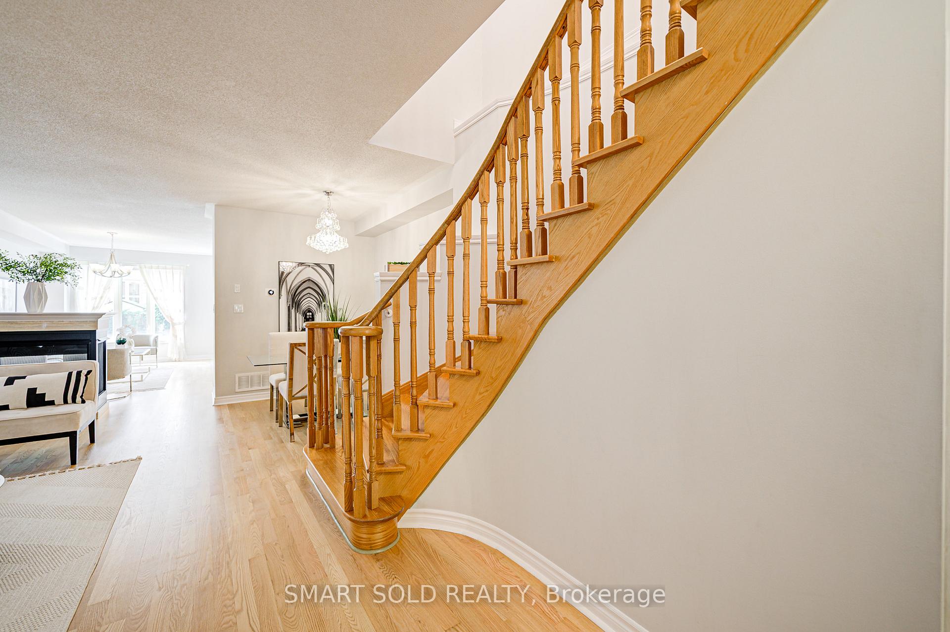 Photo 41 of 170 Carrier Crescent, Vaughan, Patterson — HOMEH
