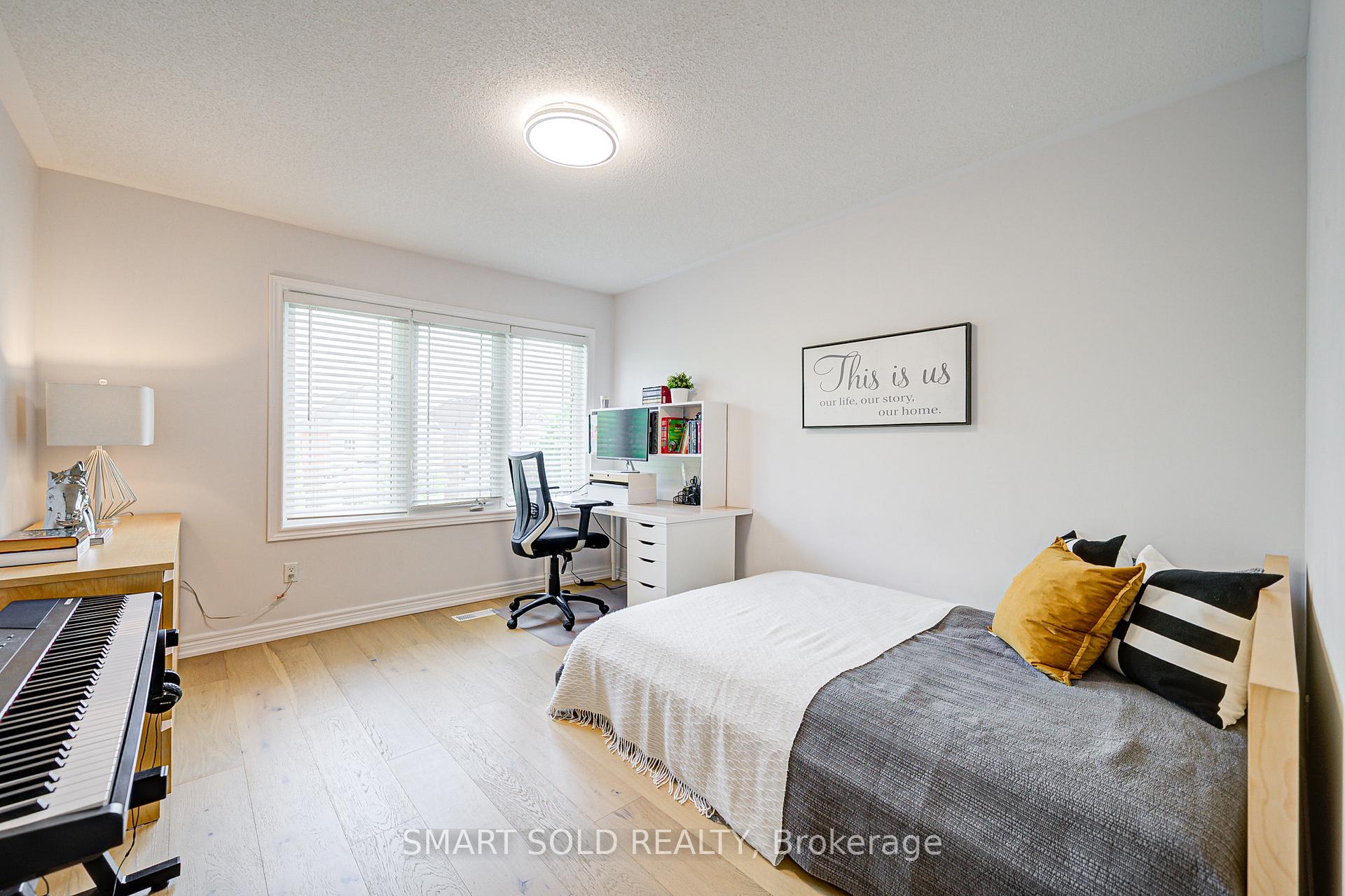 Photo 9 of 170 Carrier Crescent, Vaughan, Patterson — HOMEH