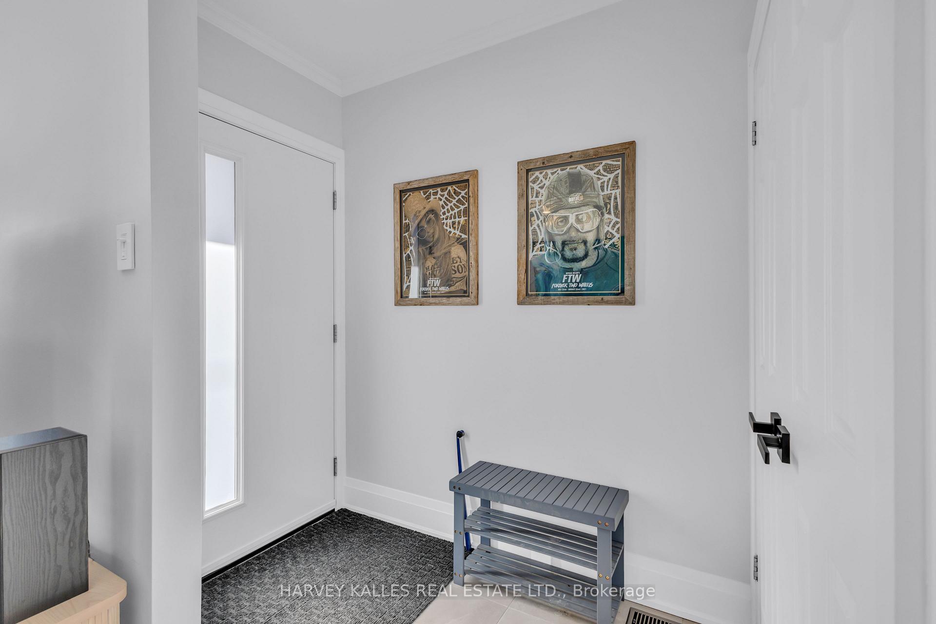Photo 2 of 86 Castlefield Avenue, Toronto, Yonge-Eglinton — HOMEH