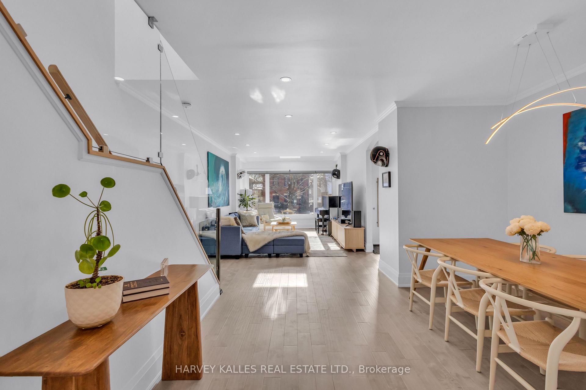 Photo 20 of 86 Castlefield Avenue, Toronto, Yonge-Eglinton — HOMEH