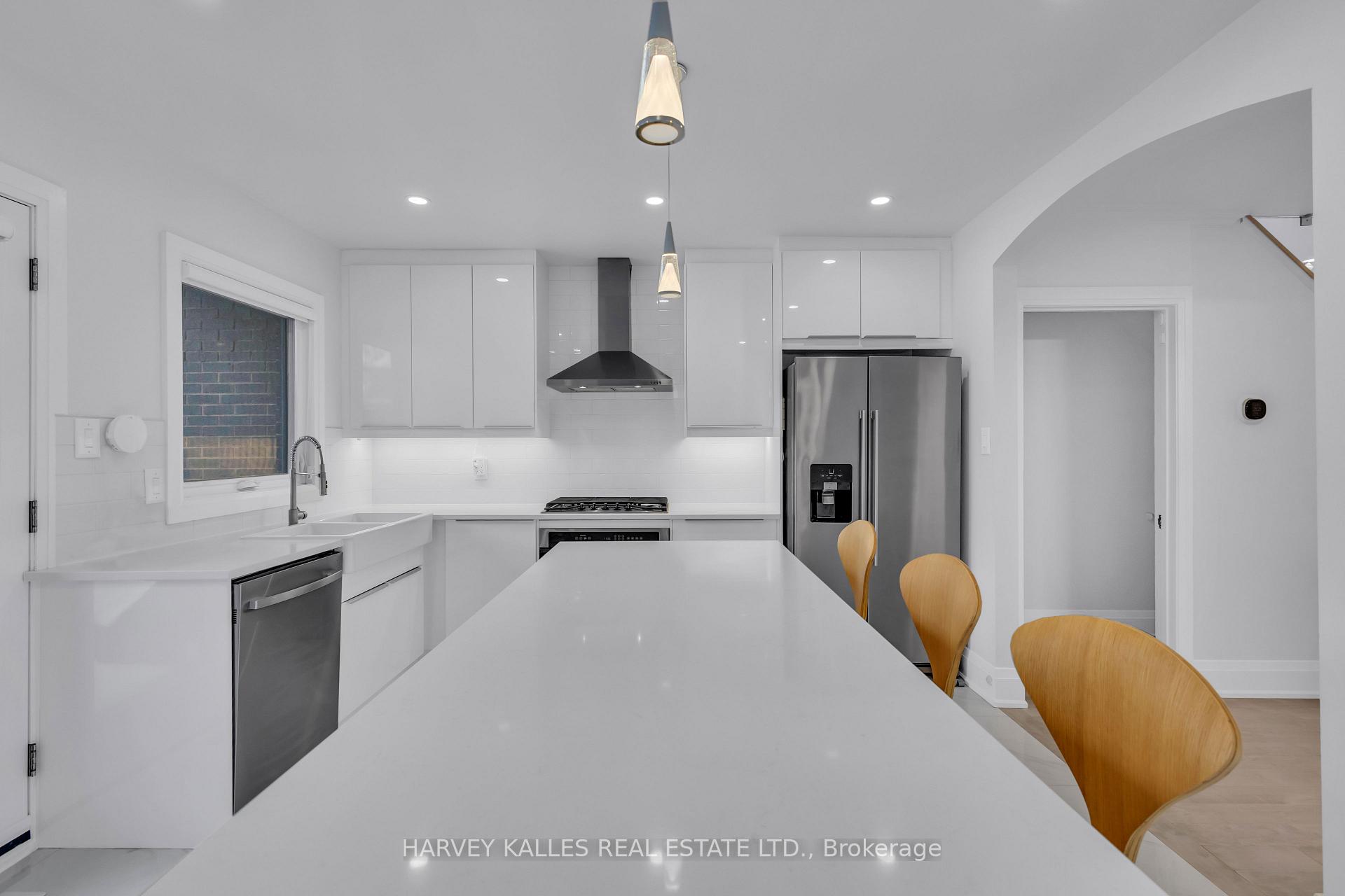 Photo 9 of 86 Castlefield Avenue, Toronto, Yonge-Eglinton — HOMEH