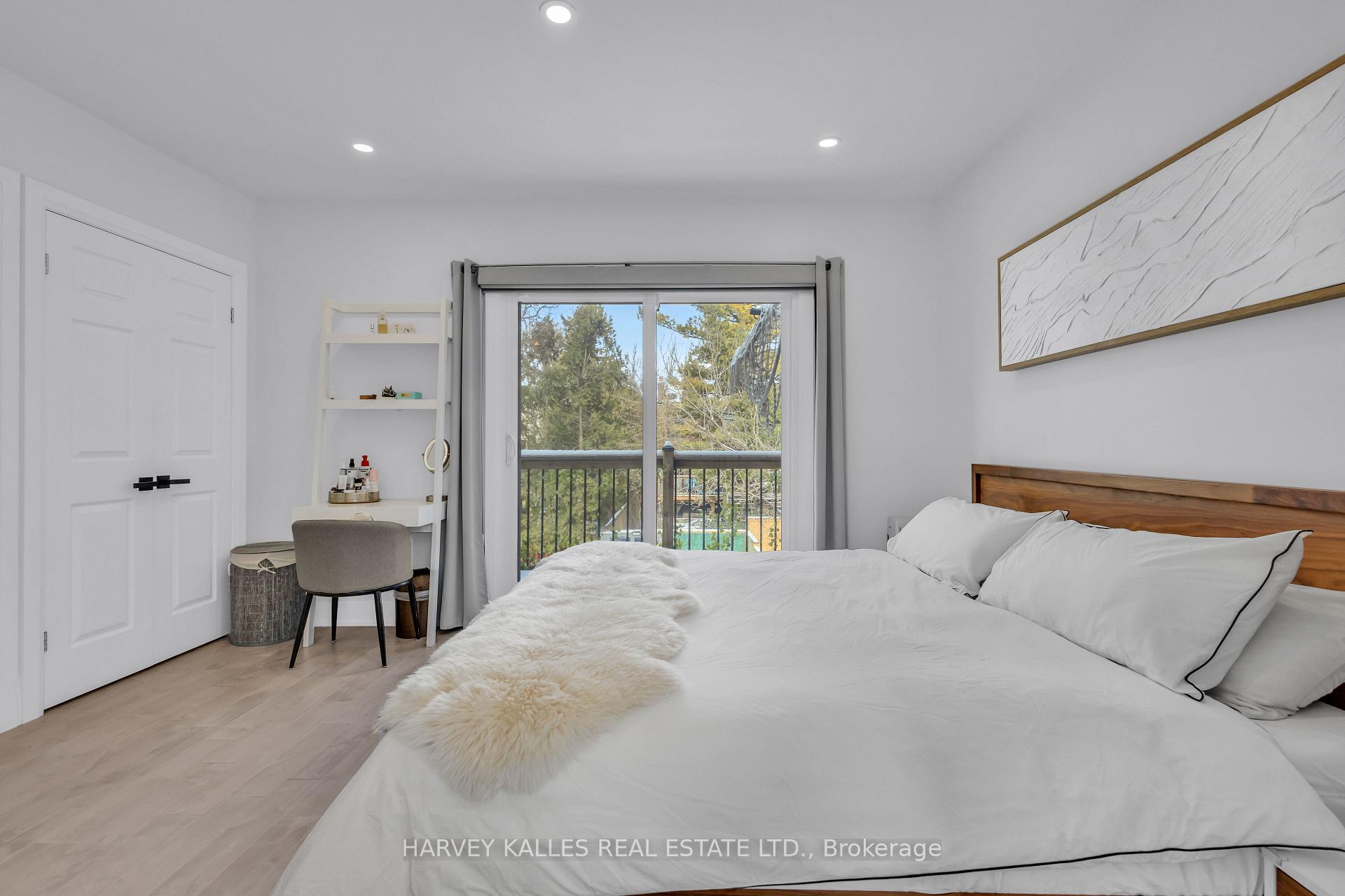 Photo 23 of 86 Castlefield Avenue, Toronto, Yonge-Eglinton — HOMEH