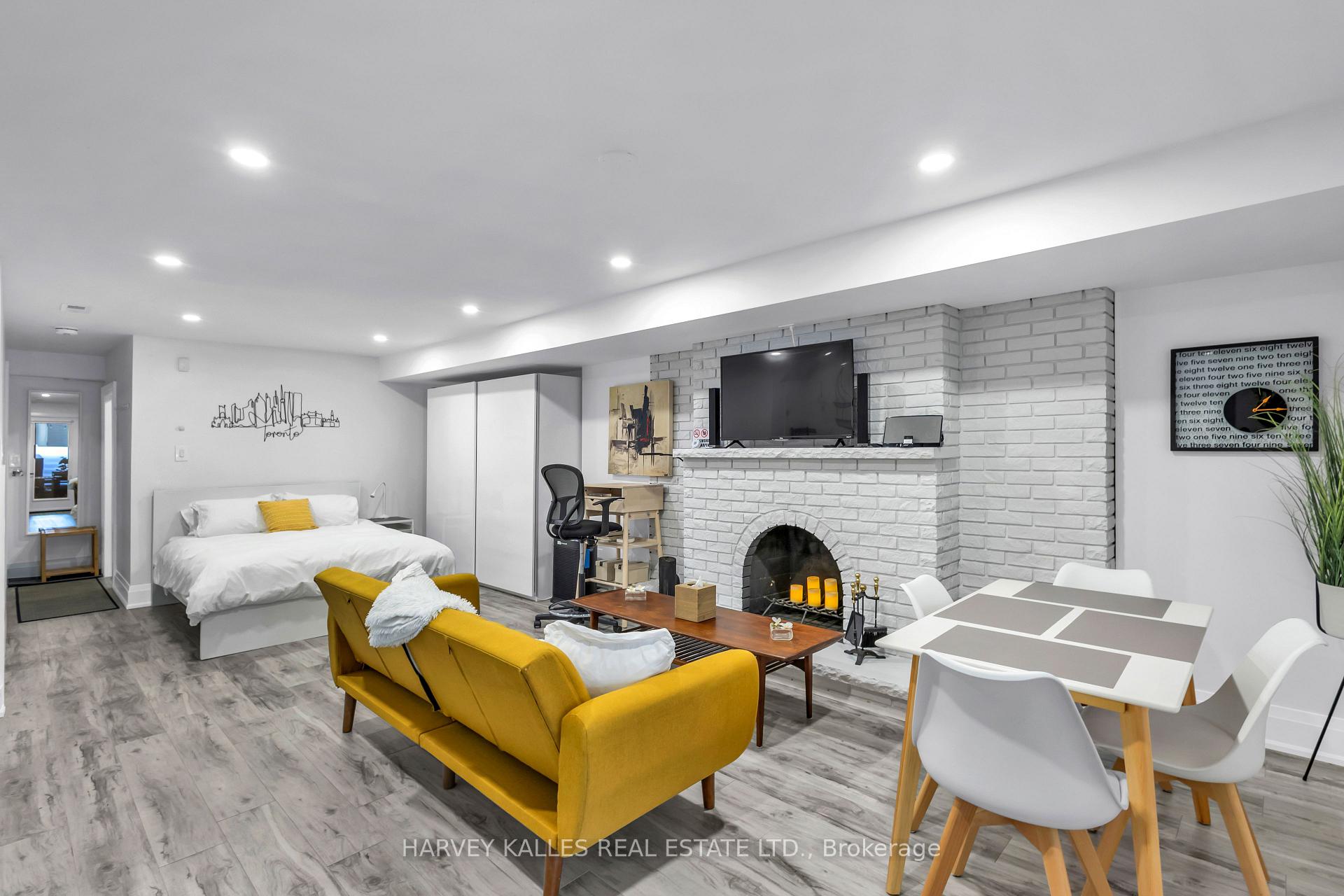 Photo 36 of 86 Castlefield Avenue, Toronto, Yonge-Eglinton — HOMEH