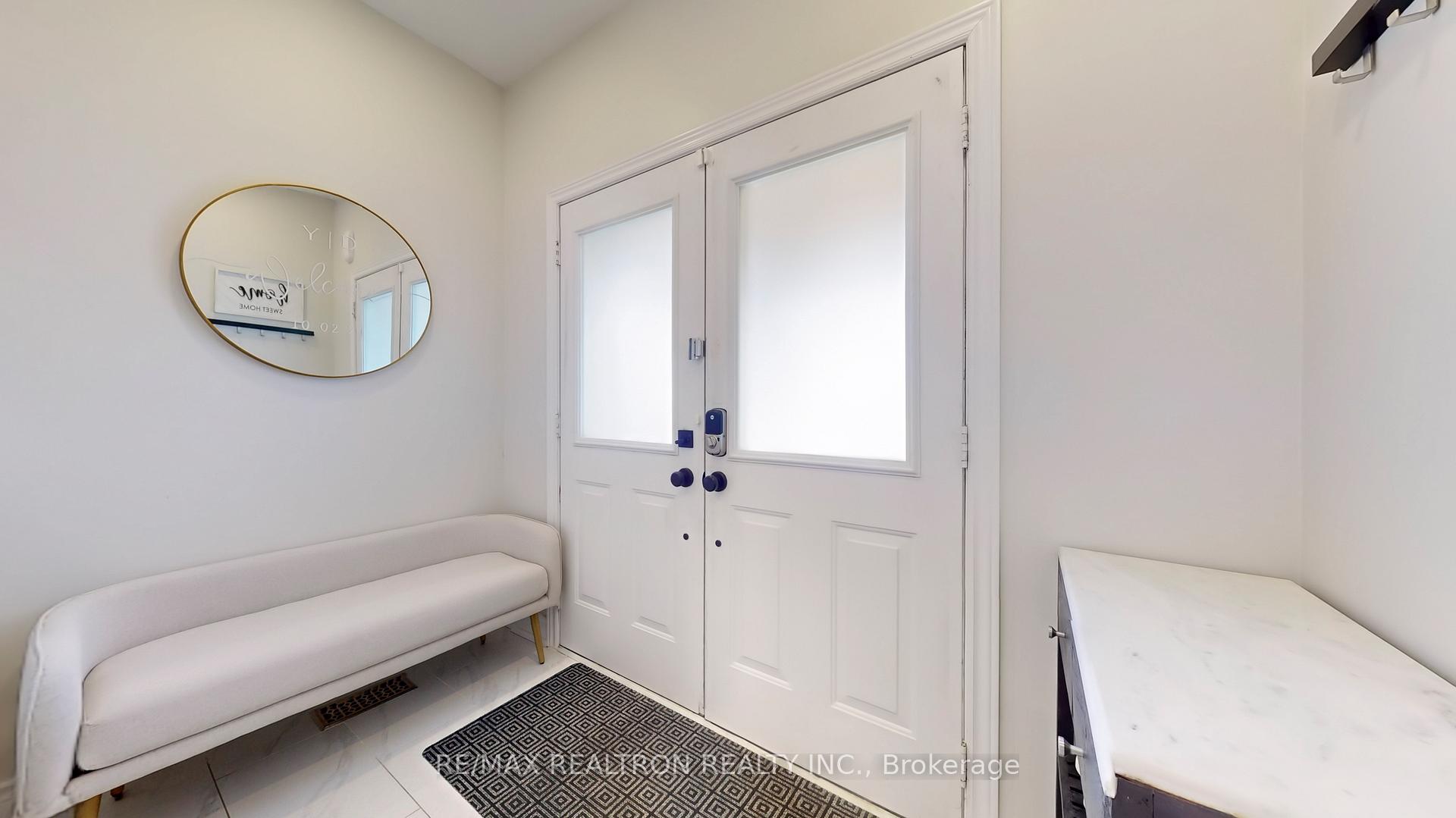 Photo 2 of 74 Mediterra Drive, Vaughan, Vellore Village — HOMEH