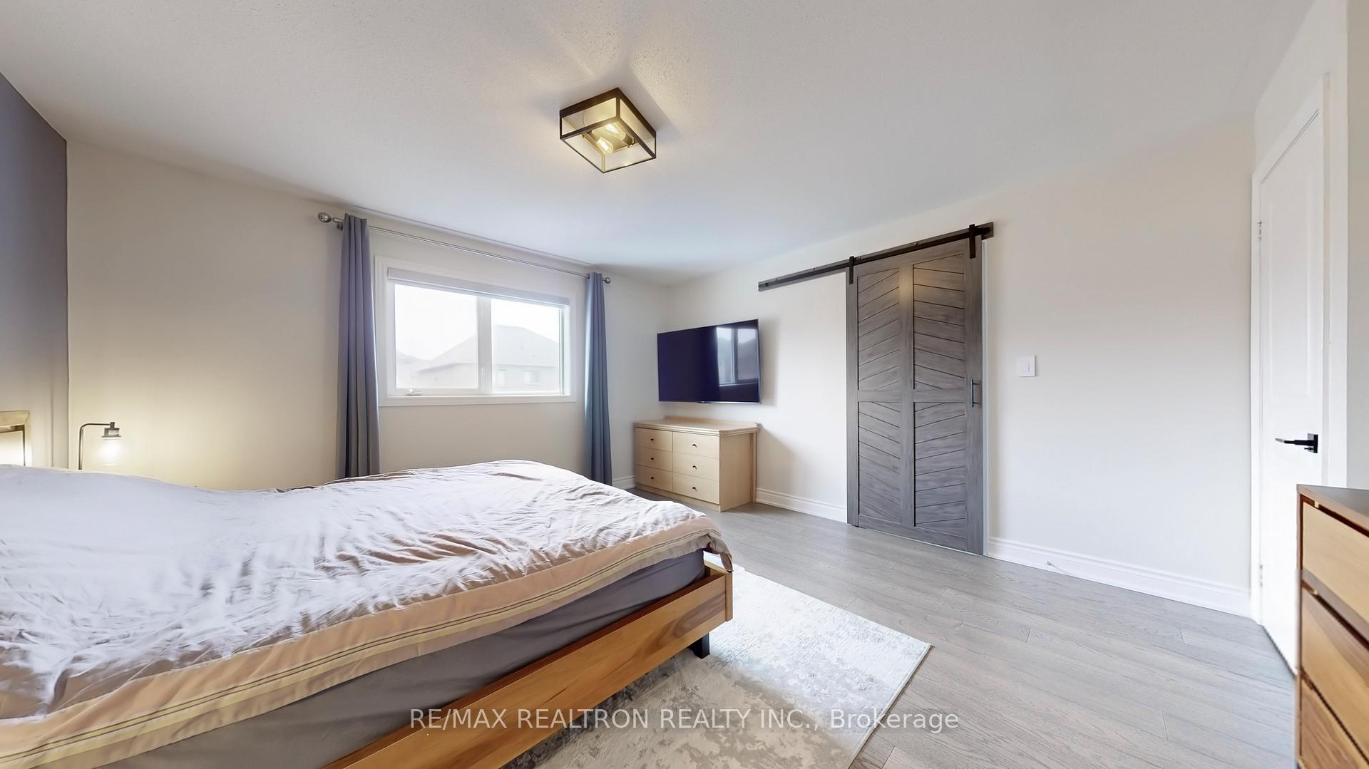 Photo 22 of 74 Mediterra Drive, Vaughan, Vellore Village — HOMEH