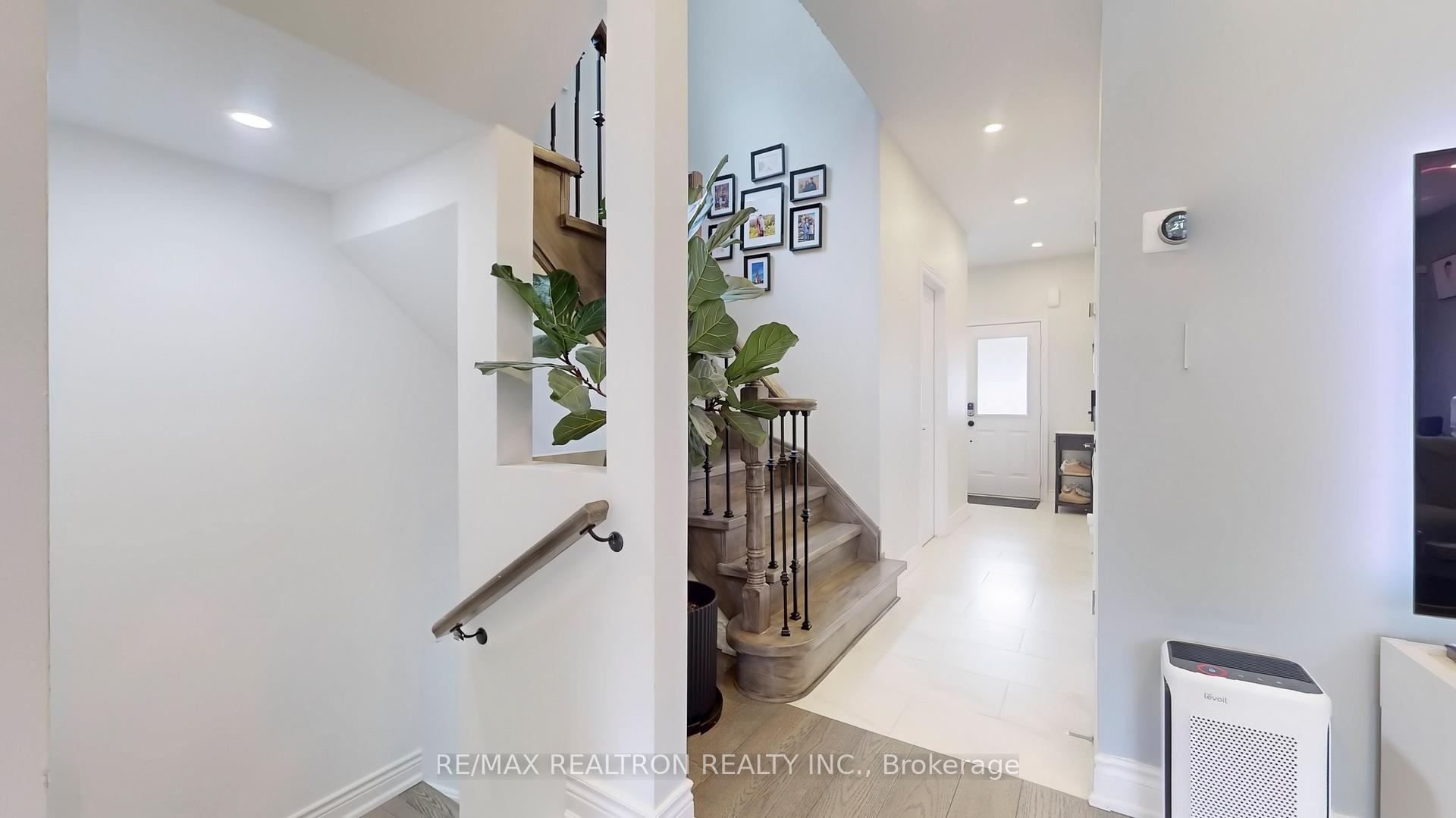 Photo 26 of 74 Mediterra Drive, Vaughan, Vellore Village — HOMEH
