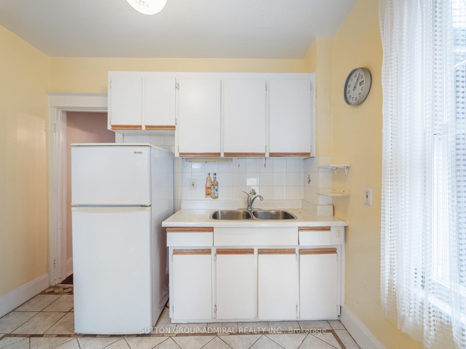 Photo 9 of 408 Balliol Street, Toronto, Mount Pleasant East — HOMEH