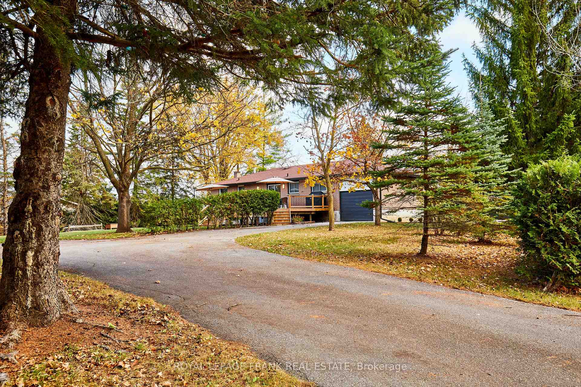 Photo 9 of 10 Harrison Drive, Uxbridge, Rural Uxbridge — HOMEH