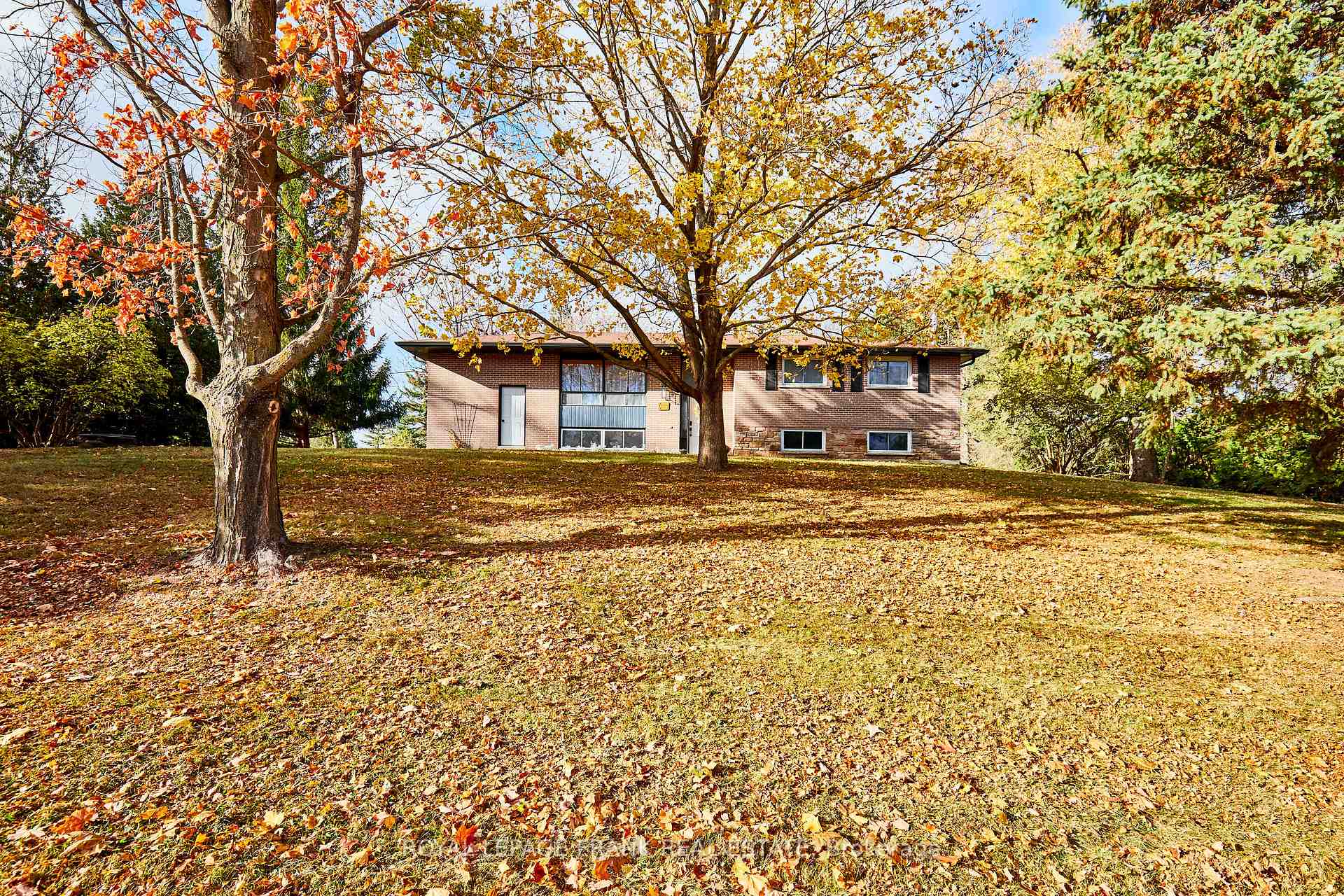 Photo 22 of 10 Harrison Drive, Uxbridge, Rural Uxbridge — HOMEH