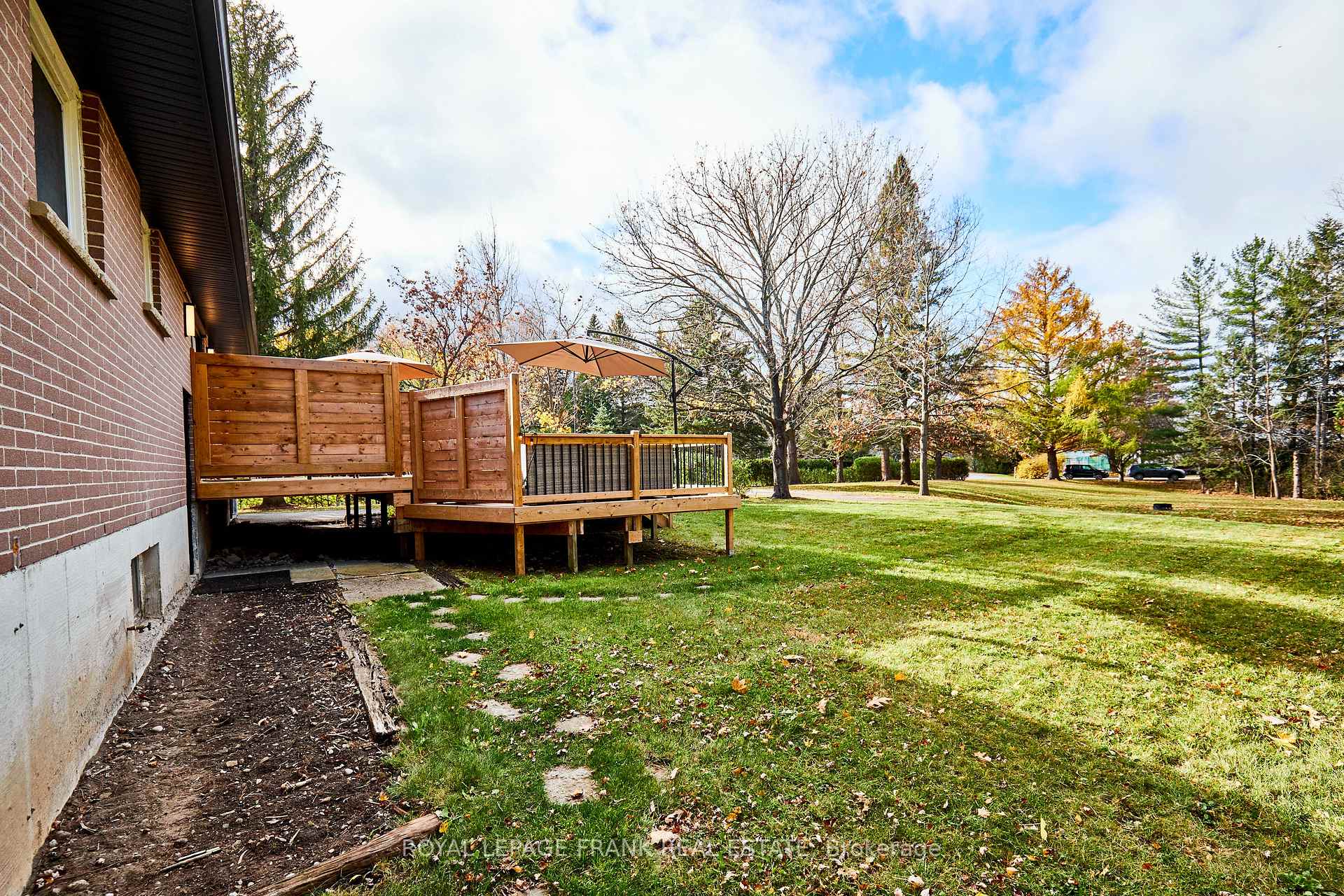 Photo 13 of 10 Harrison Drive, Uxbridge, Rural Uxbridge — HOMEH
