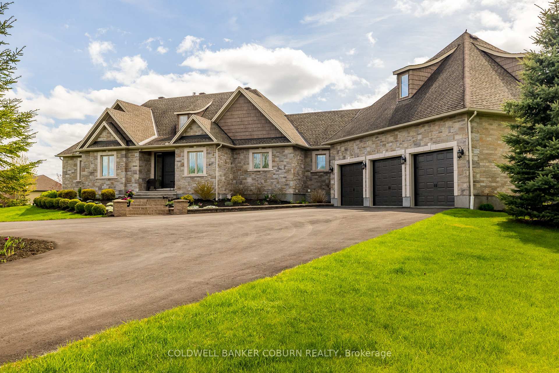 Photo 6 of 155 West Lake Circle, Ottawa, Huntley Ward (South East) — HOMEH