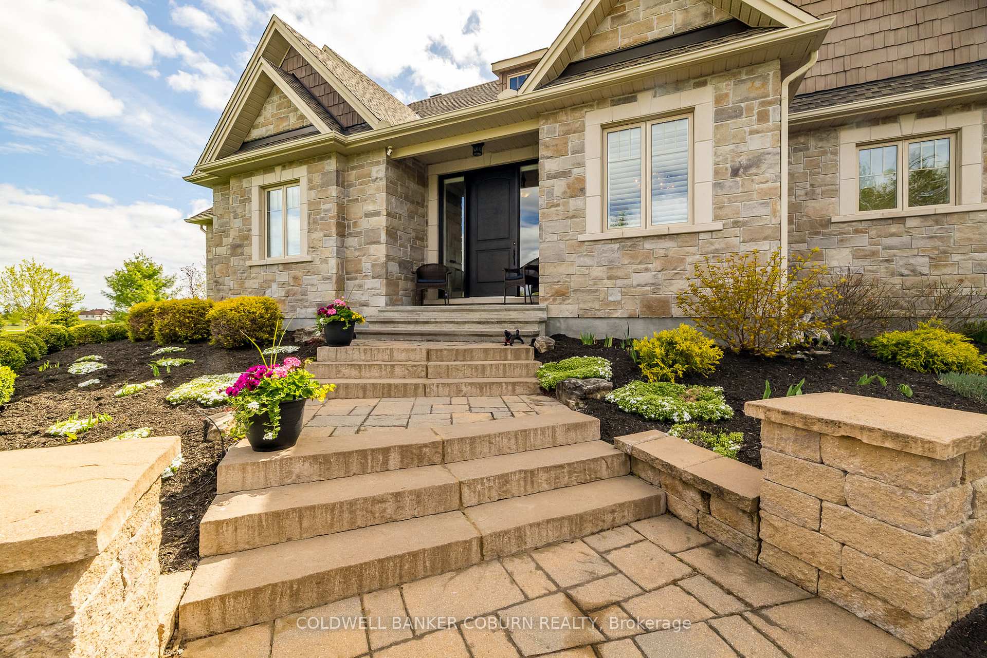 Photo 3 of 155 West Lake Circle, Ottawa, Huntley Ward (South East) — HOMEH