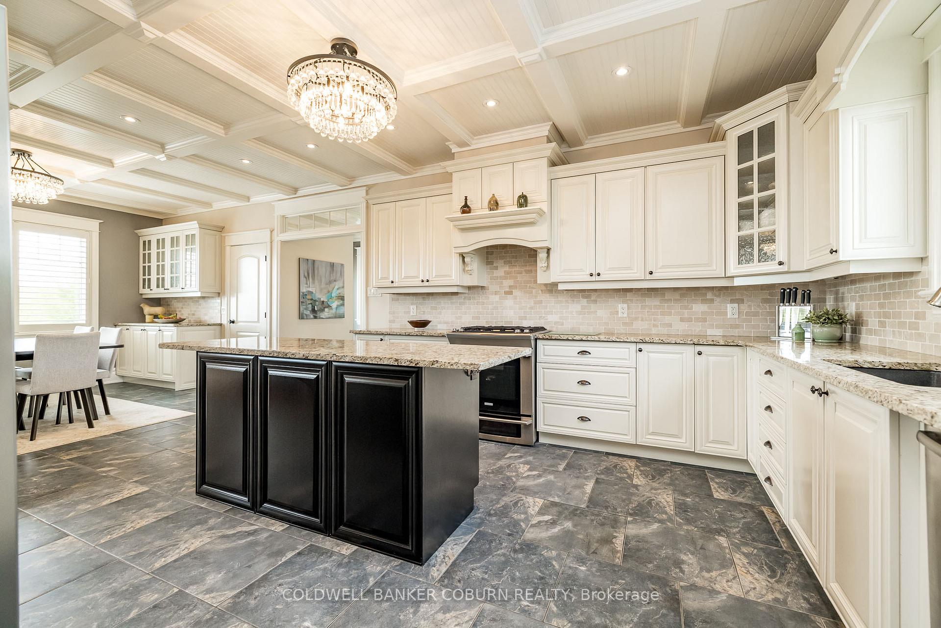 Photo 23 of 155 West Lake Circle, Ottawa, Huntley Ward (South East) — HOMEH