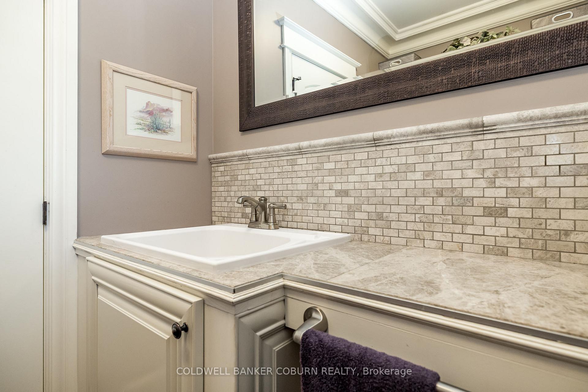 Photo 18 of 155 West Lake Circle, Ottawa, Huntley Ward (South East) — HOMEH