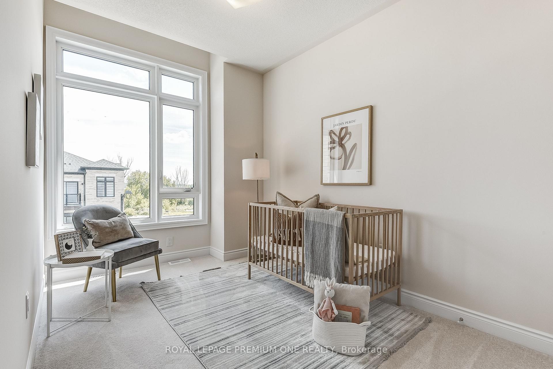 Photo 15 of 64 Tennant Circle, Vaughan, Vellore Village — HOMEH