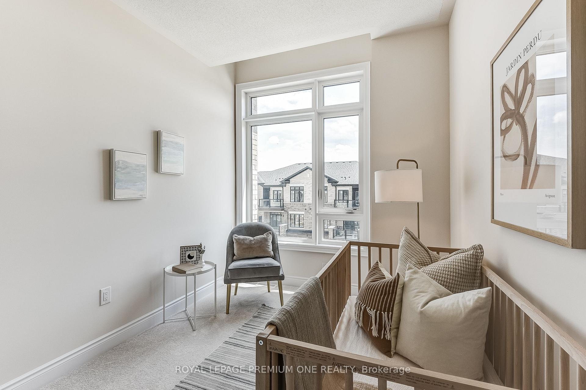 Photo 26 of 64 Tennant Circle, Vaughan, Vellore Village — HOMEH