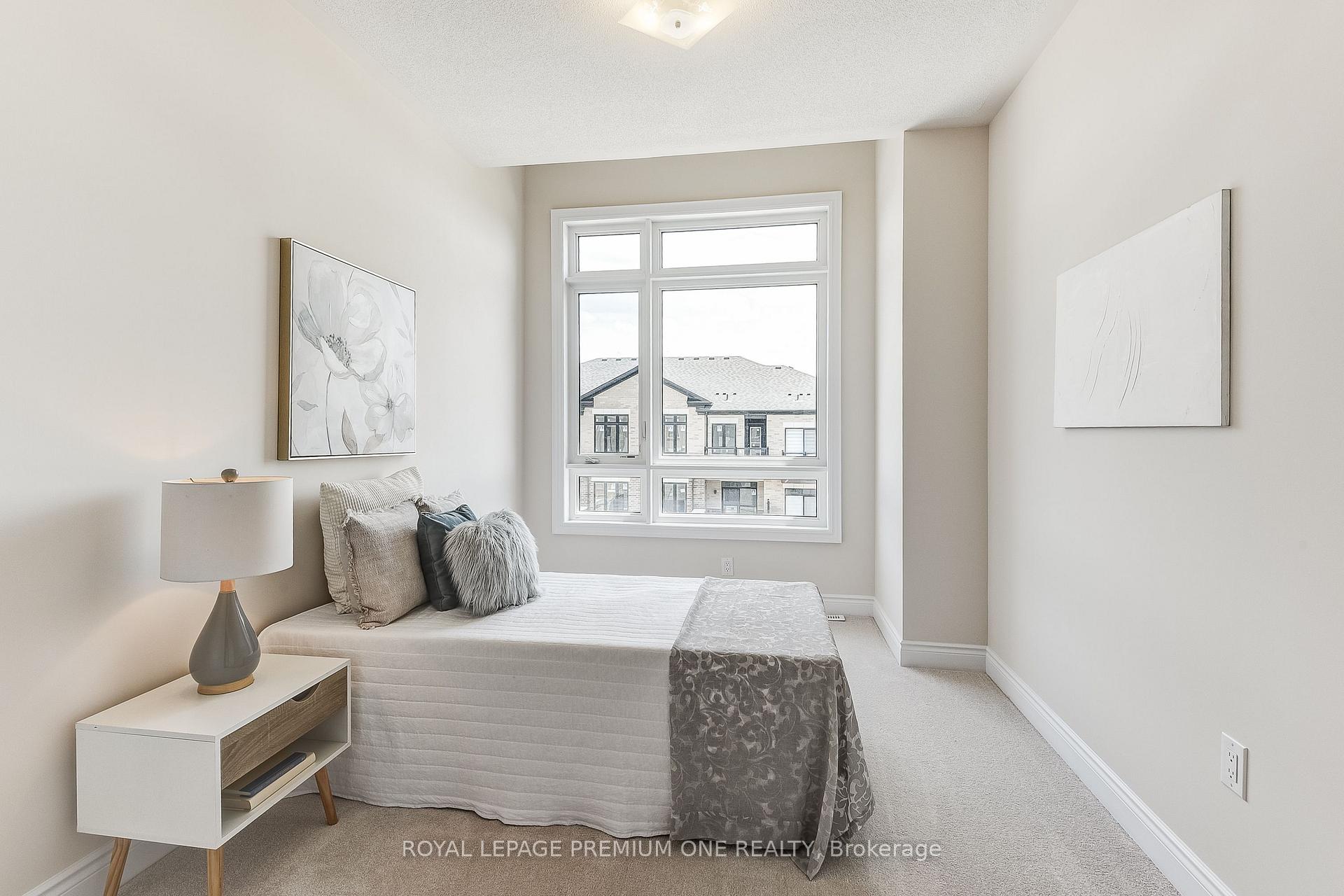Photo 23 of 64 Tennant Circle, Vaughan, Vellore Village — HOMEH