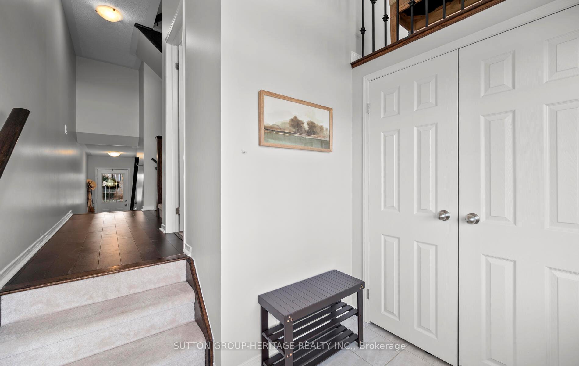 Photo 13 of 4 Aller Park Way, Whitby, Brooklin — HOMEH