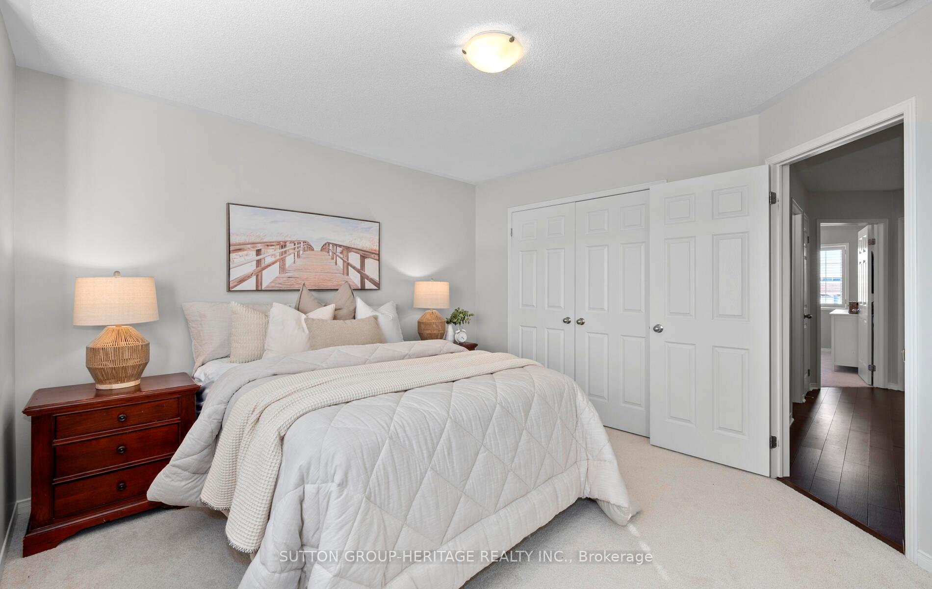 Photo 28 of 4 Aller Park Way, Whitby, Brooklin — HOMEH