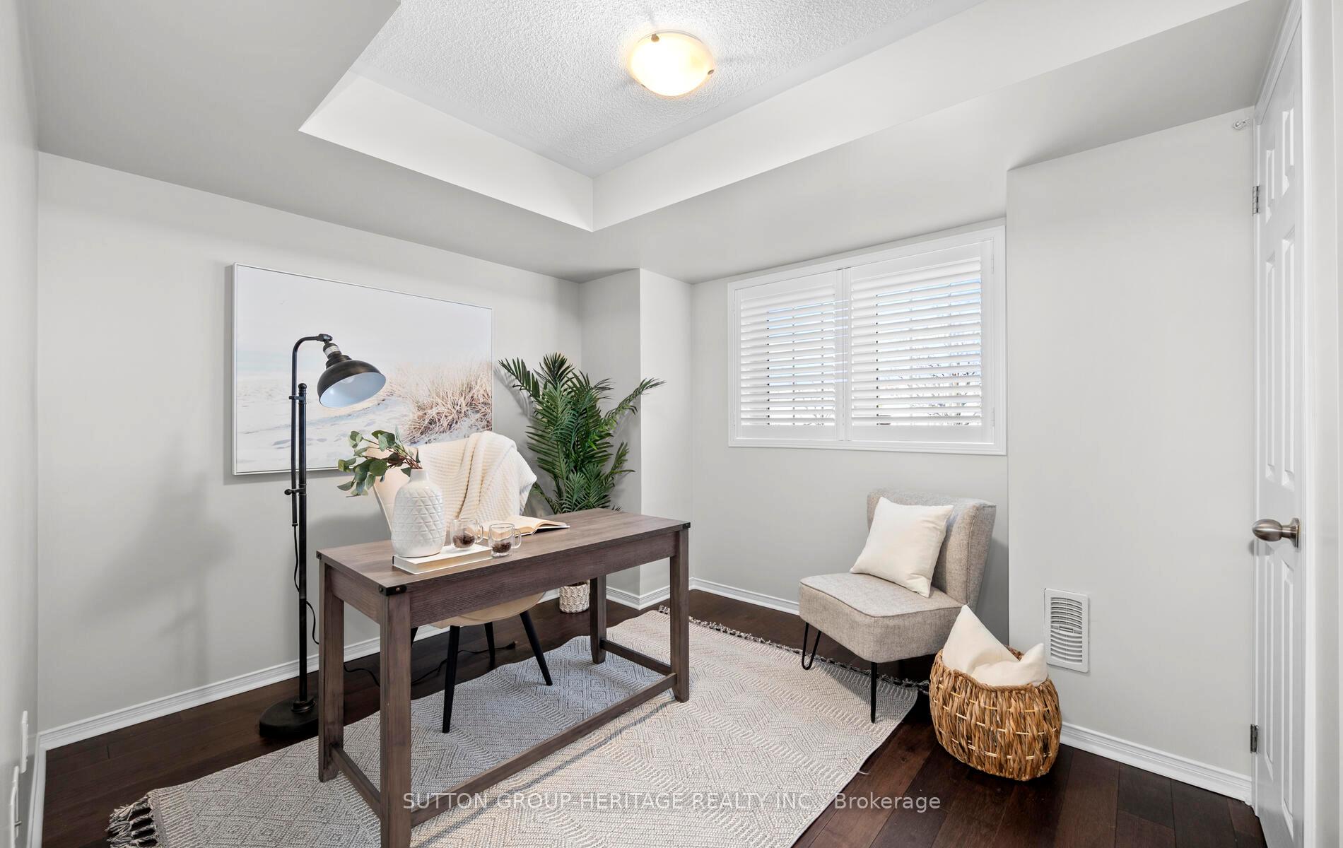 Photo 32 of 4 Aller Park Way, Whitby, Brooklin — HOMEH
