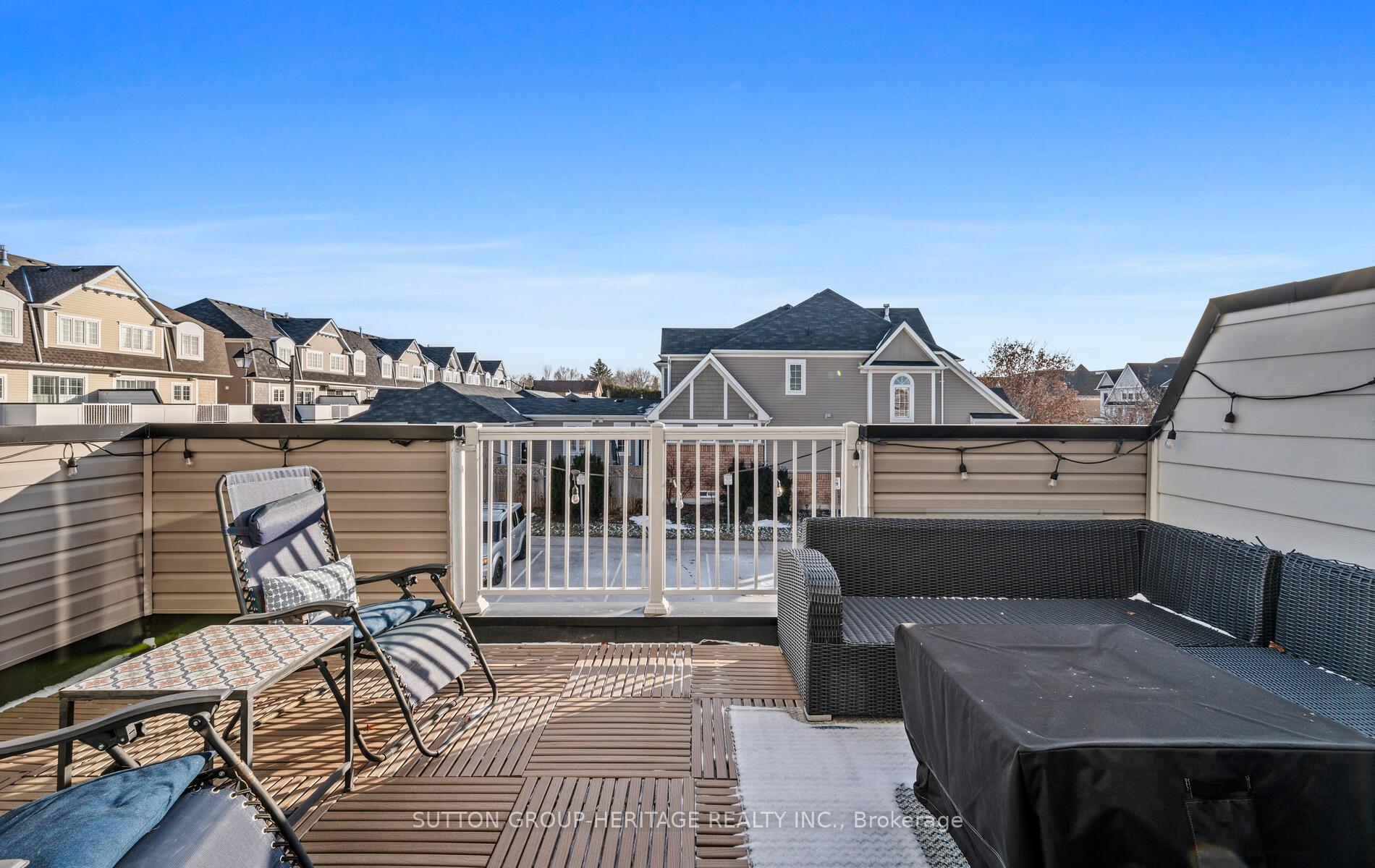 Photo 21 of 4 Aller Park Way, Whitby, Brooklin — HOMEH