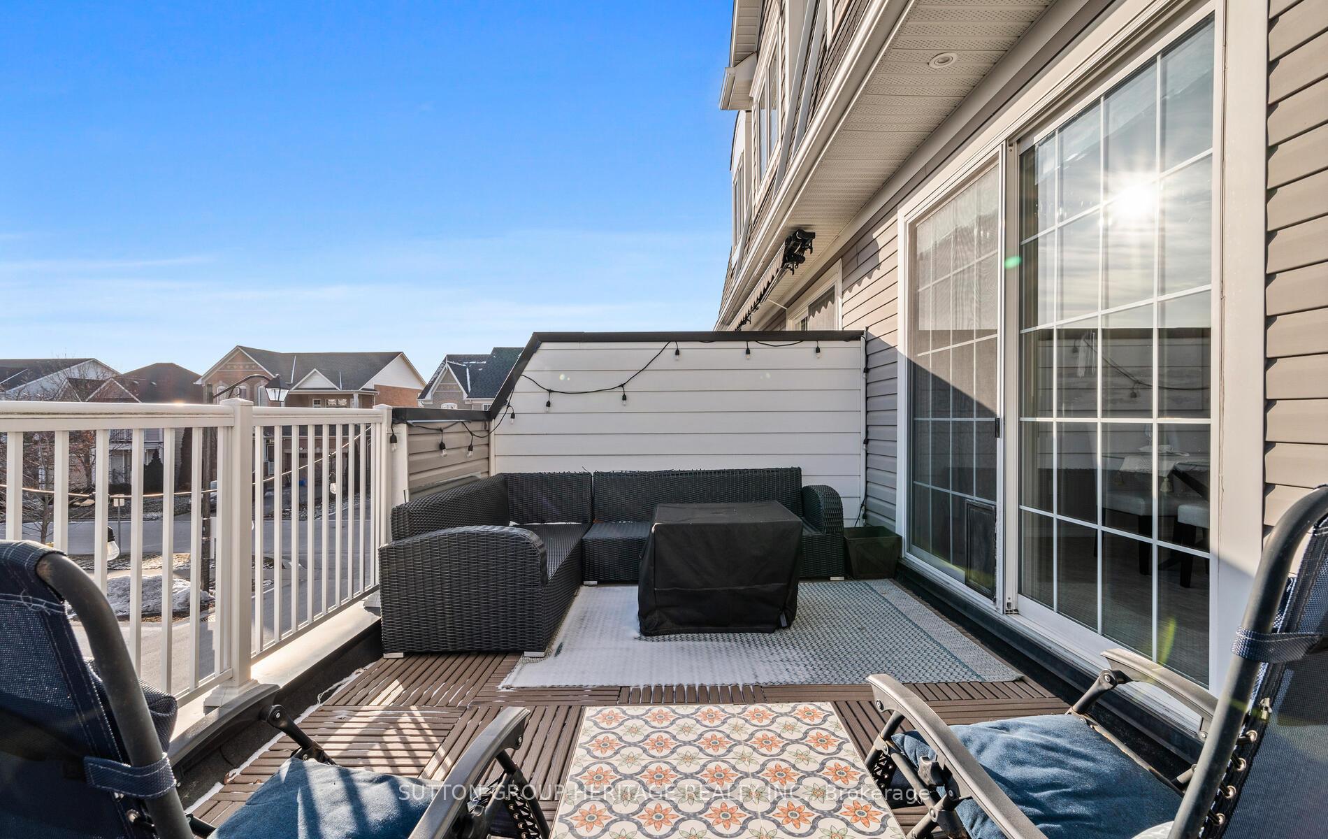 Photo 34 of 4 Aller Park Way, Whitby, Brooklin — HOMEH
