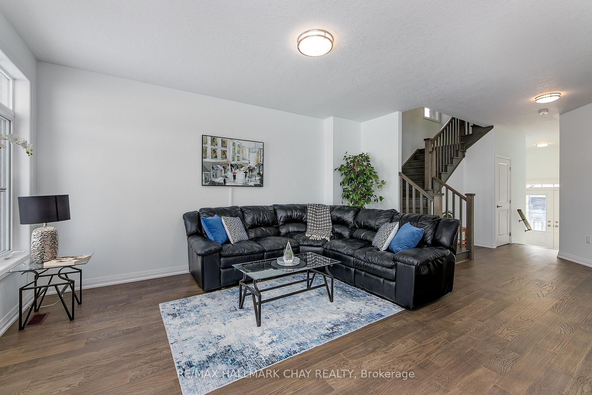 Photo 26 of 11 Copperhill Heights, Barrie, Painswick South — HOMEH