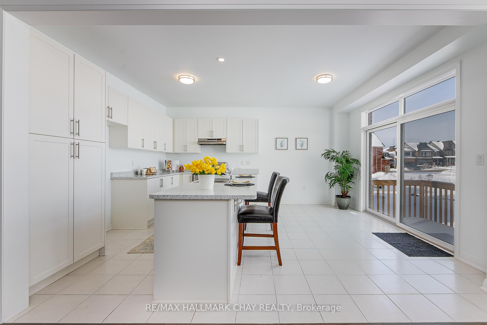 Photo 10 of 11 Copperhill Heights, Barrie, Painswick South — HOMEH