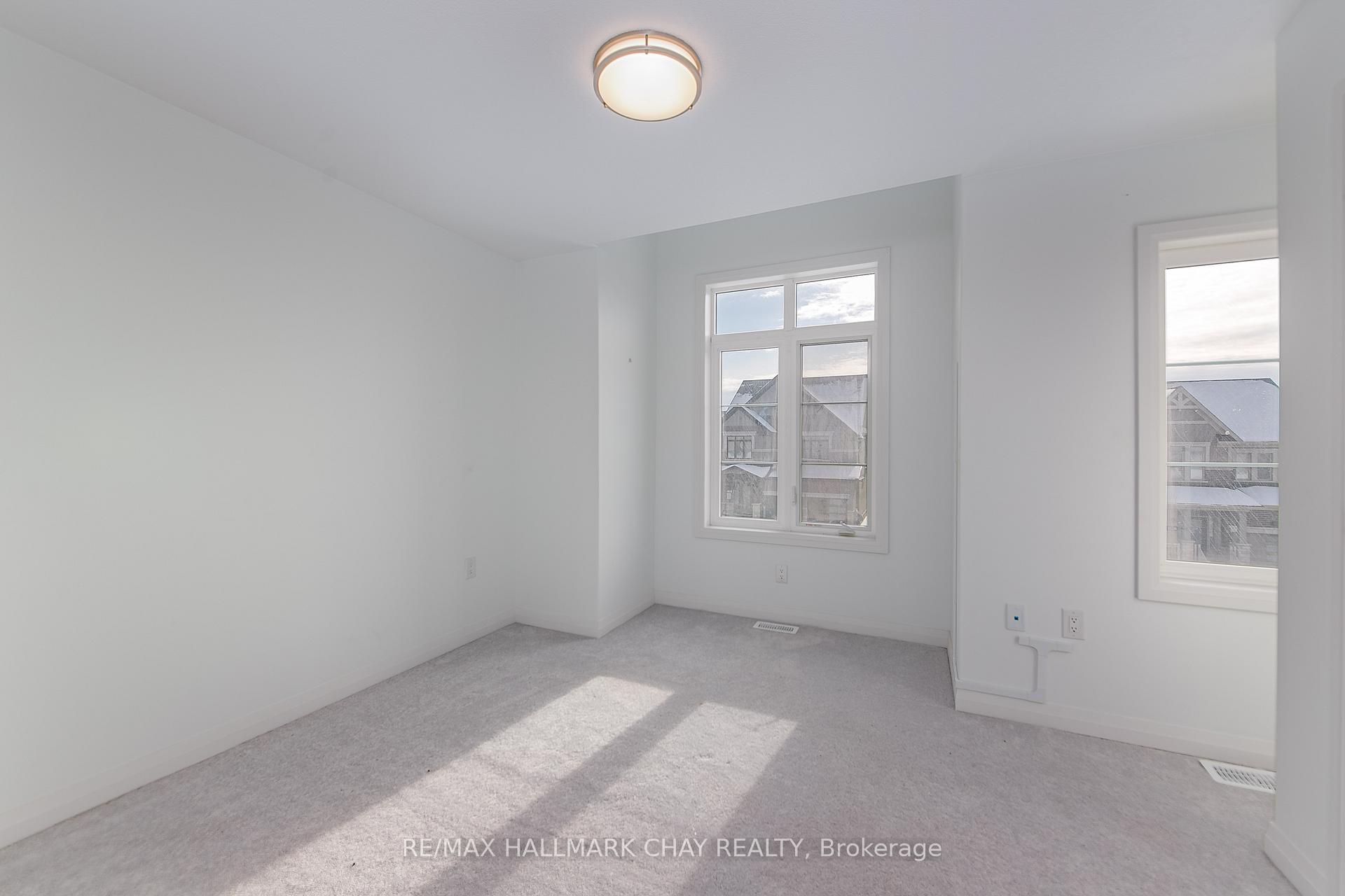 Photo 21 of 11 Copperhill Heights, Barrie, Painswick South — HOMEH